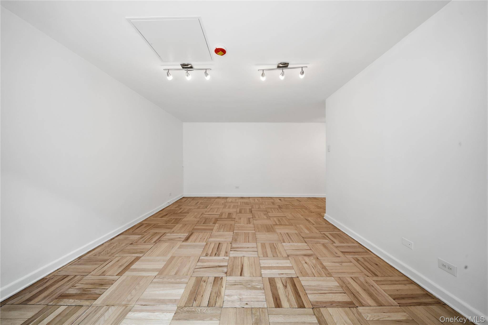 125-05 84 AVE #G2, Kew Gardens, NY 11415
