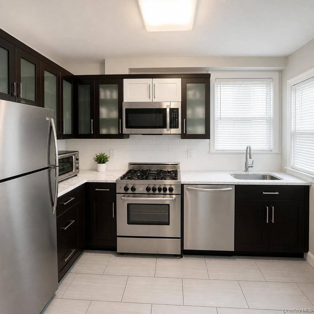 109 N Broadway #H1, White Plains, NY 10603