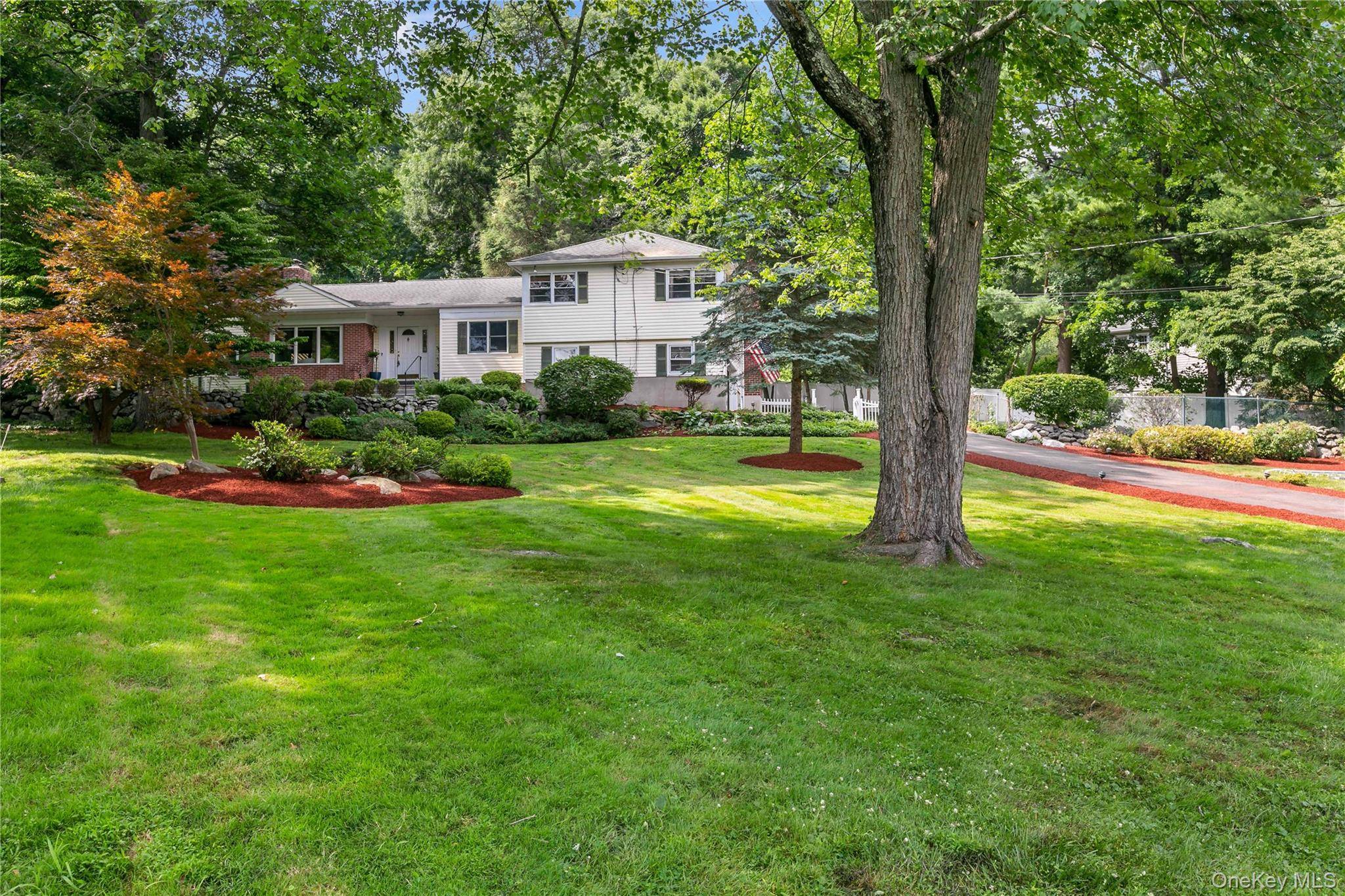 120 Cedar DR, Briarcliff Manor, NY 10510