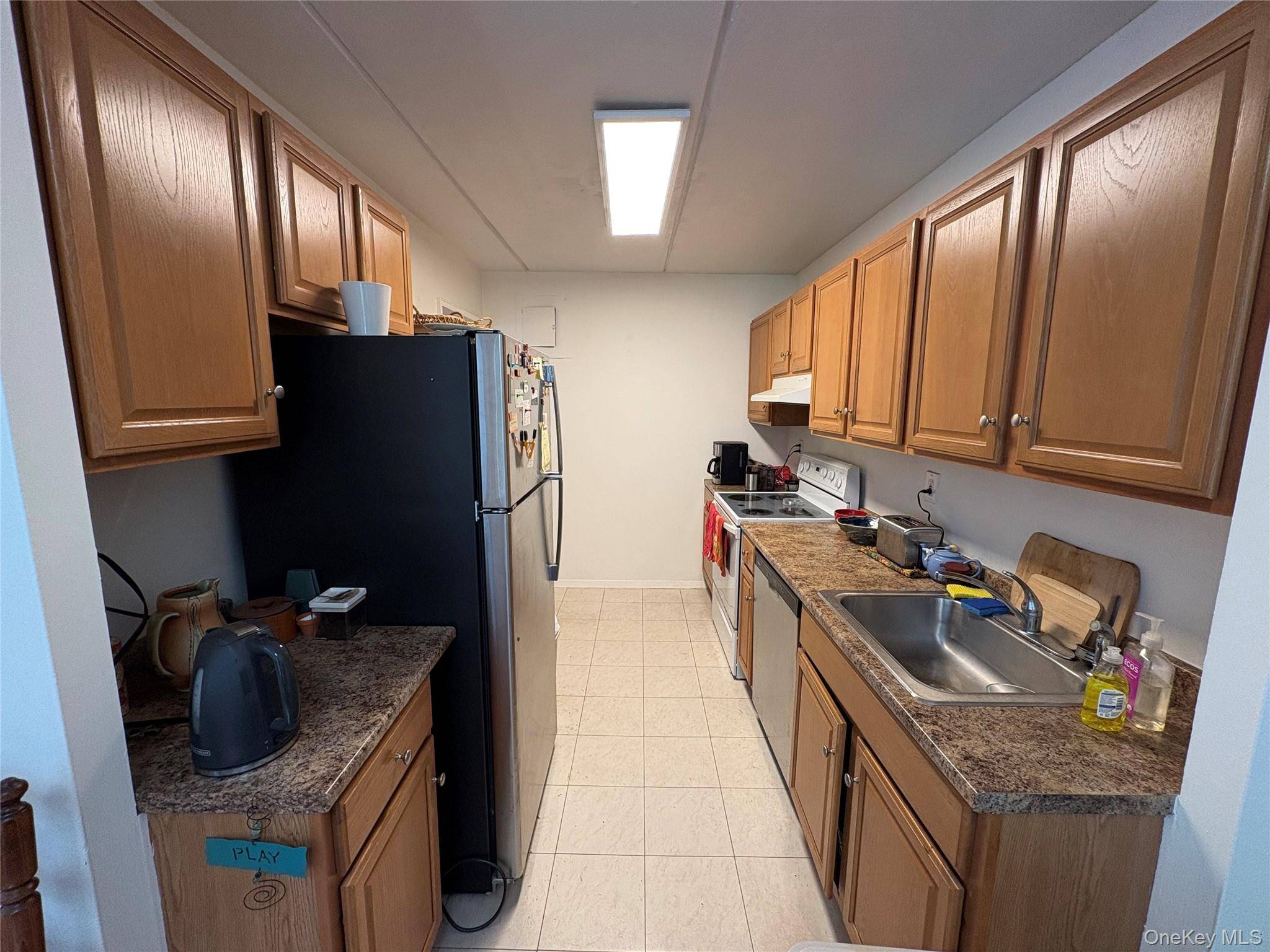 412 Benedict AVE #2A, Tarrytown, NY 10591