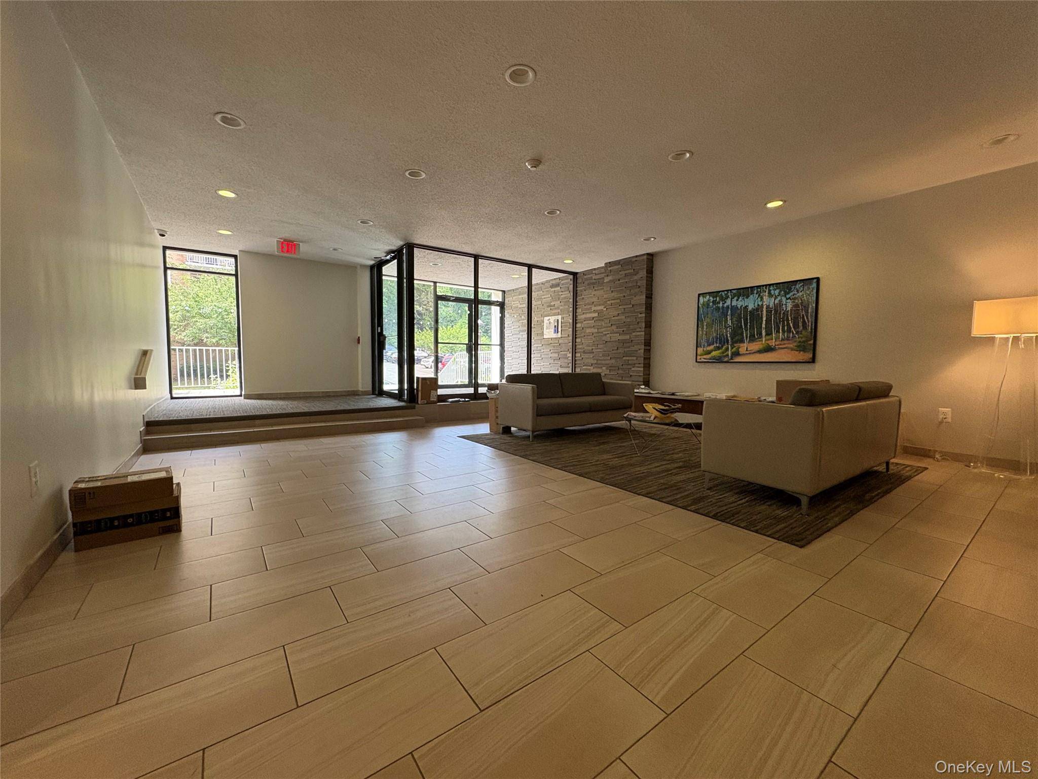 412 Benedict AVE #2A, Tarrytown, NY 10591