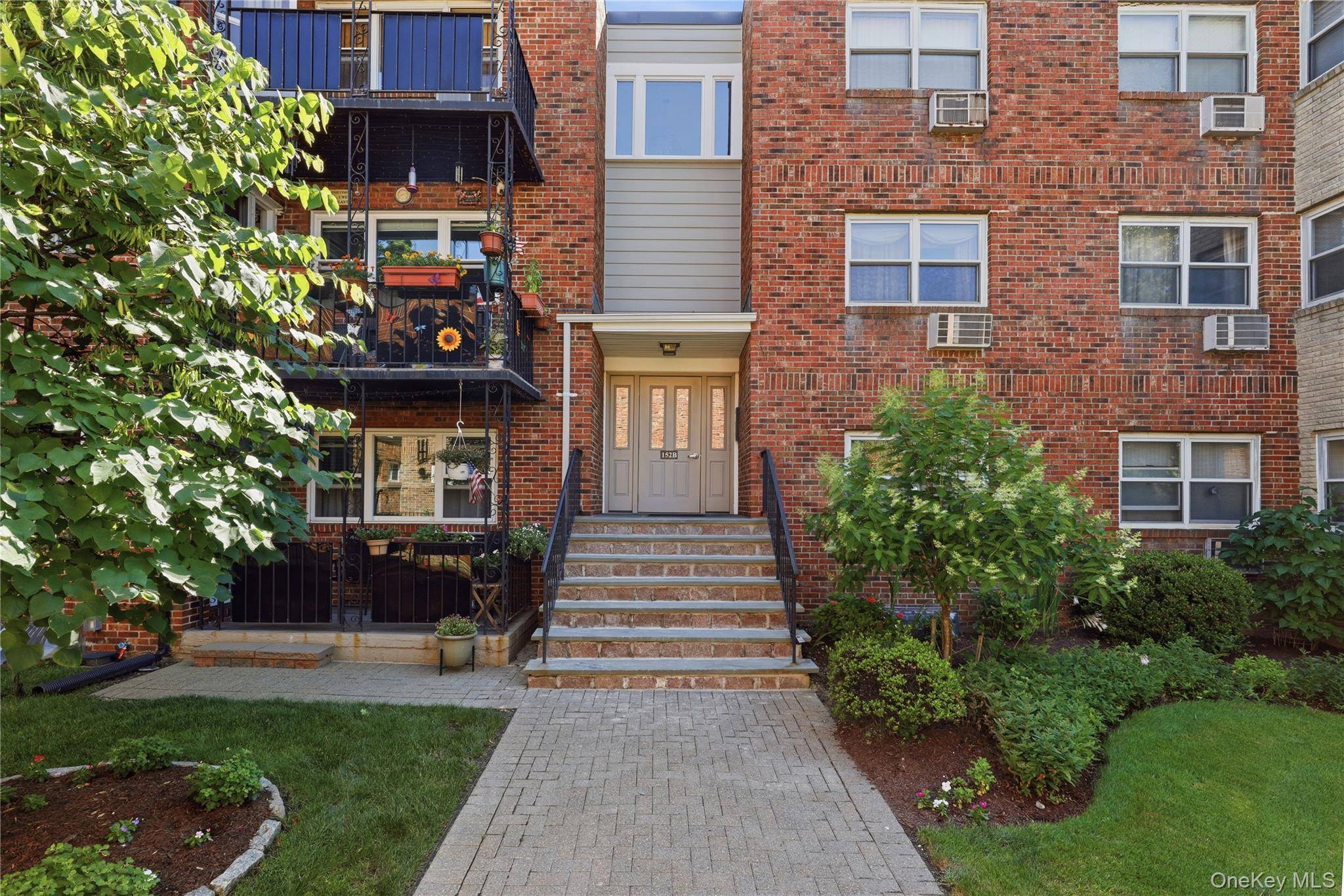 152 B N Broadway #2E, White Plains, NY 10603