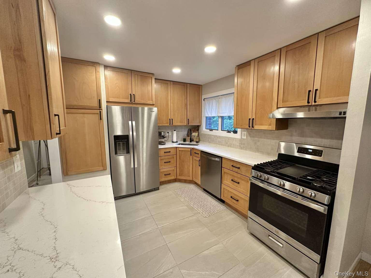 122 Jordan ST, Bay Shore, NY 11706
