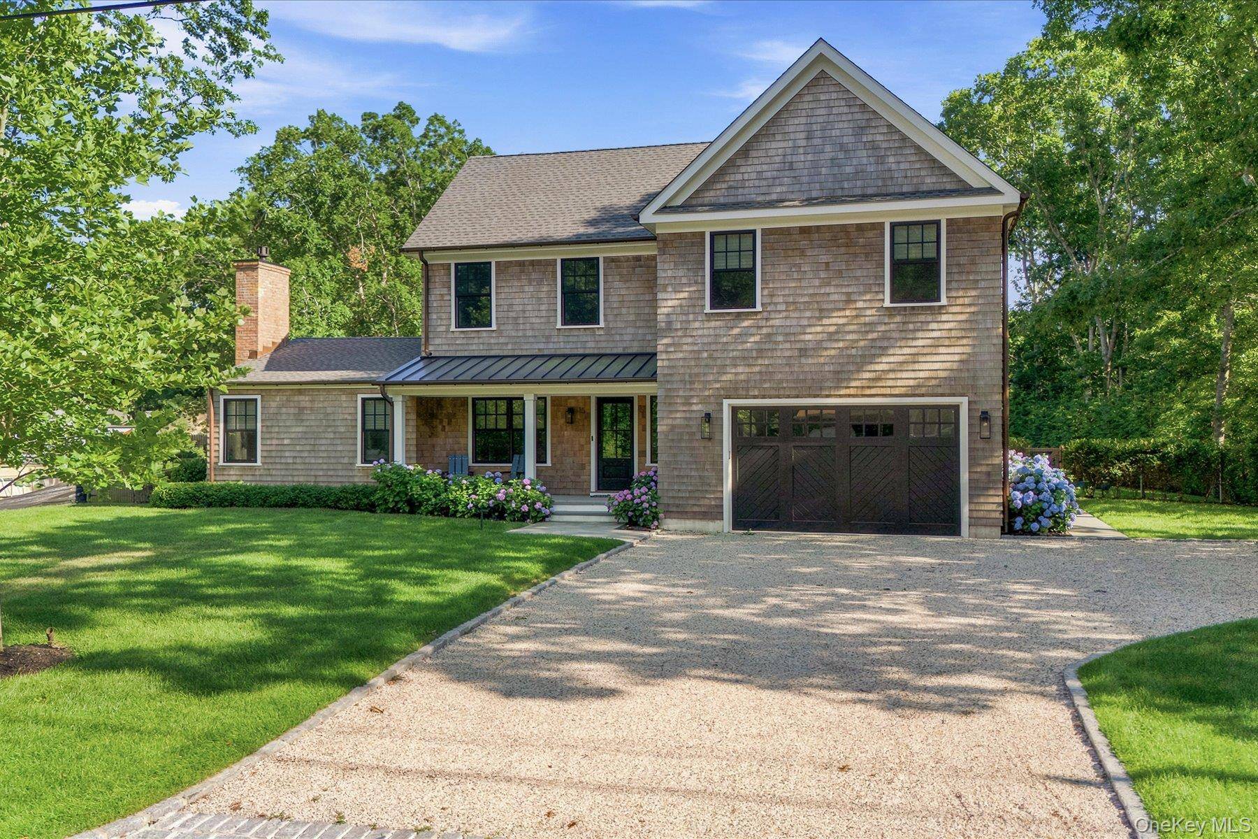 15 Wild Cherry LN, East Quogue, NY 11942