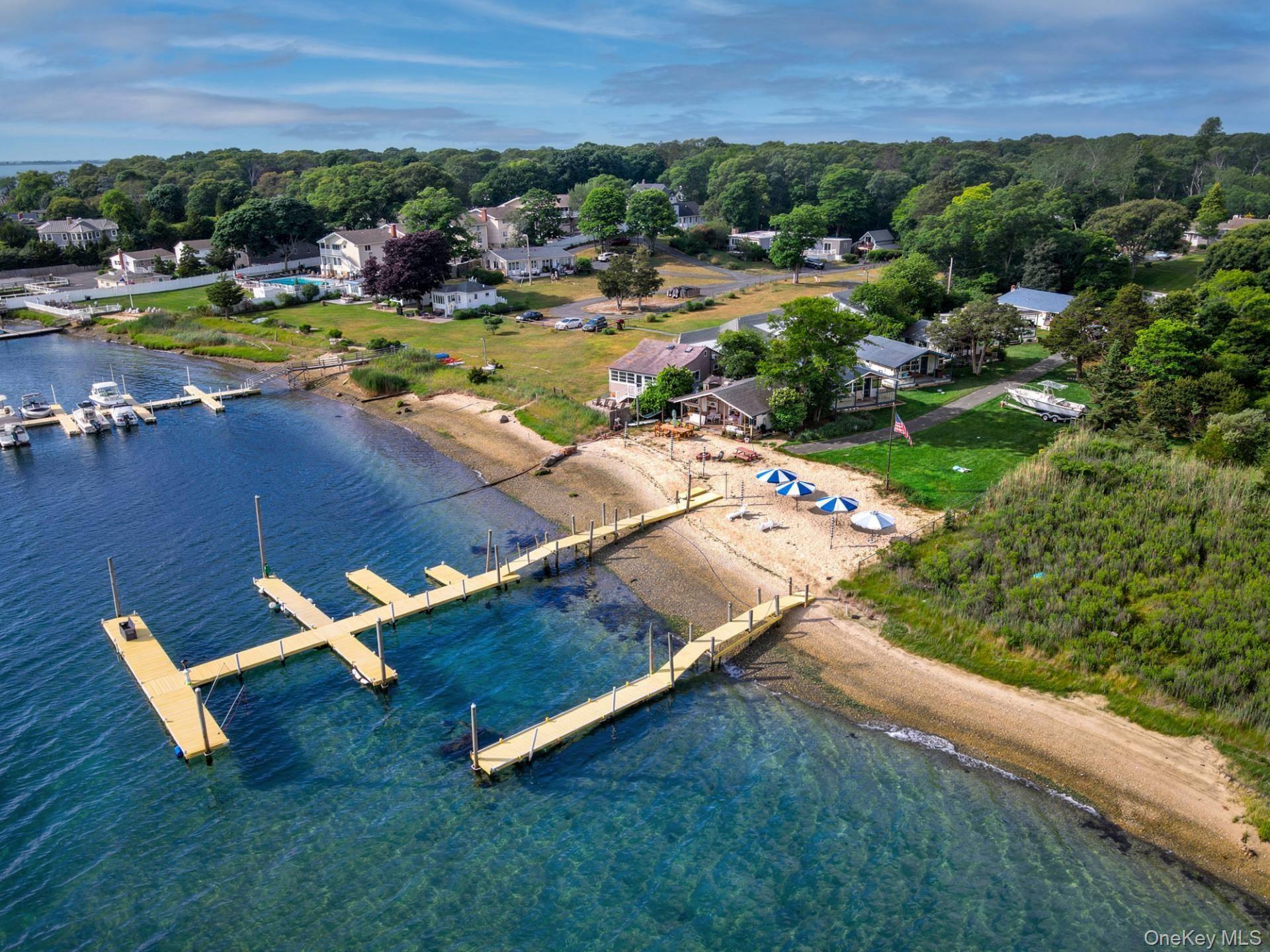 71 W Tiana RD, Hampton Bays, NY 11946