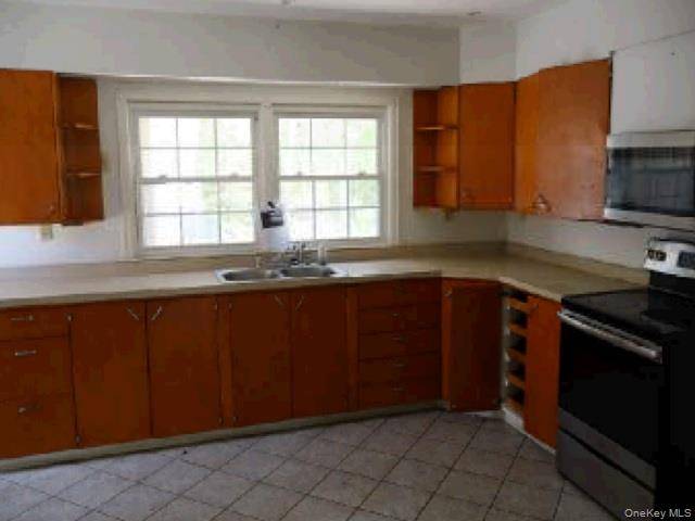 393 Reynolds RD, Call Listing Agent, NY 12828