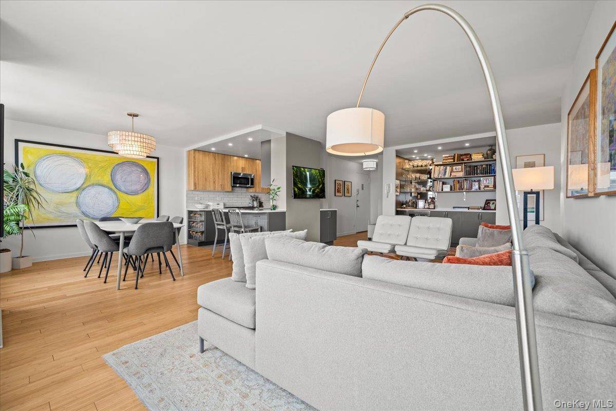 2500 Johnson AVE #11P, Bronx, NY 10463