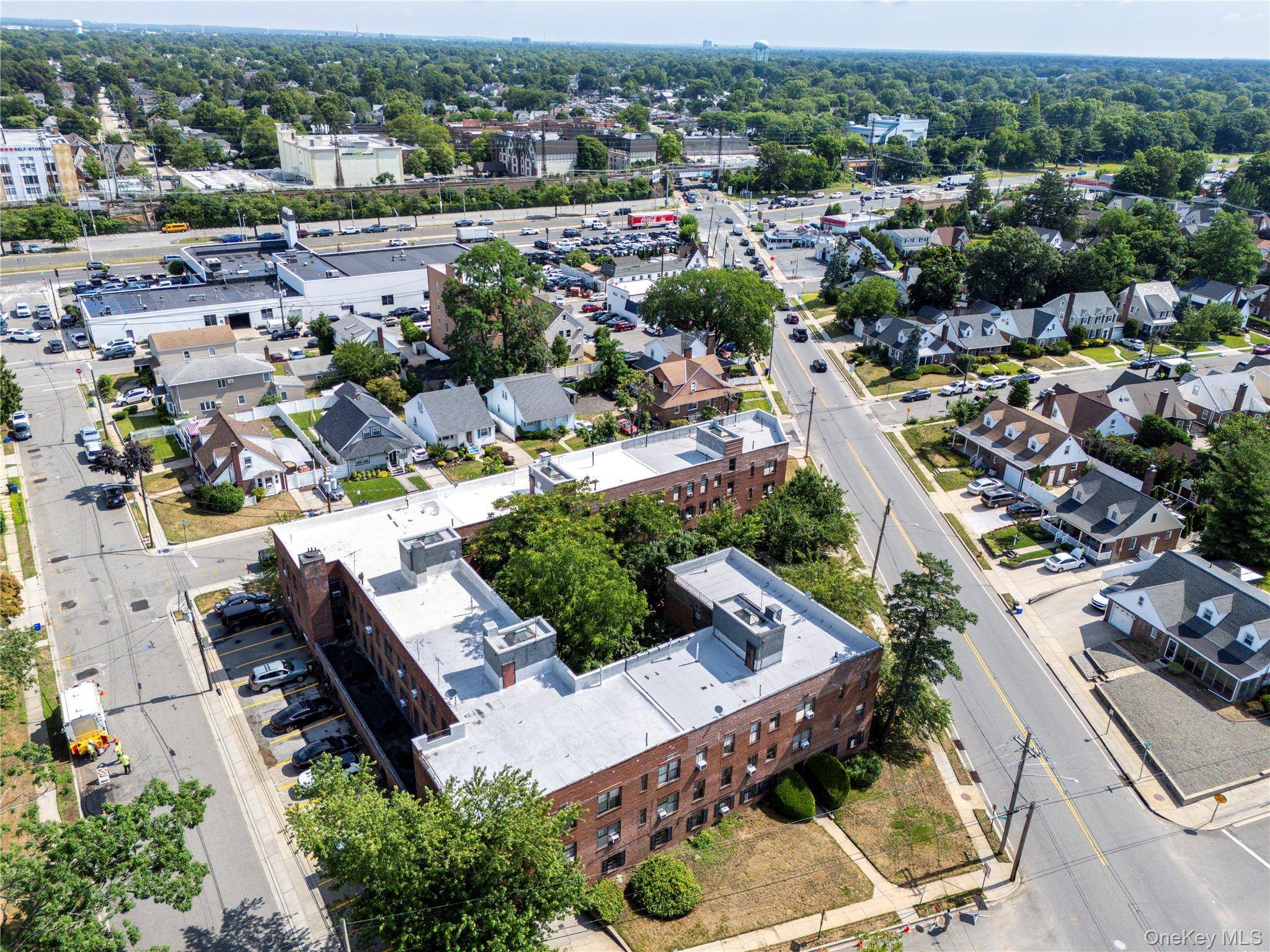 32-40 N Long Beach RD, Rockville Centre, NY 11570