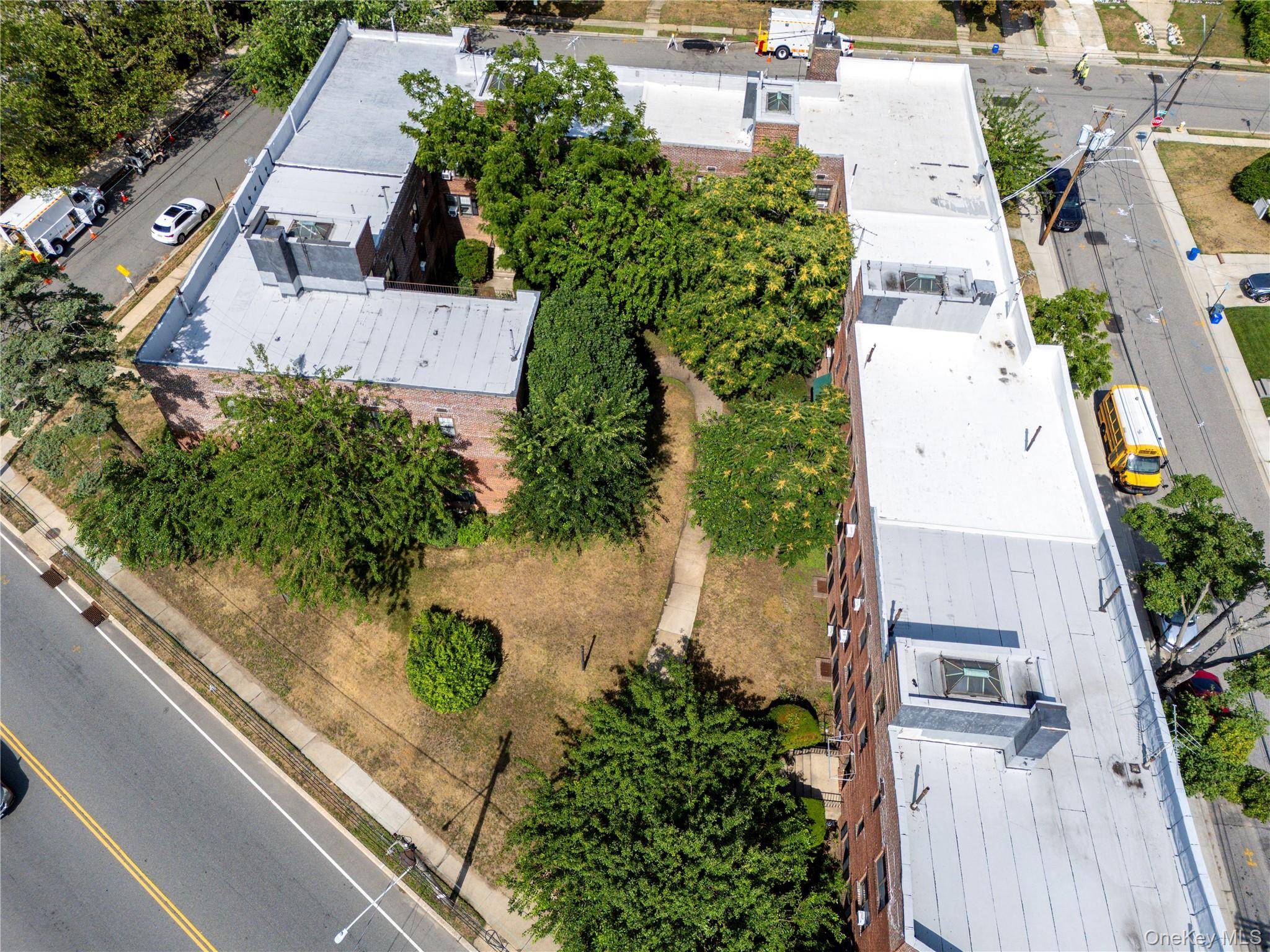 32-40 N Long Beach RD, Rockville Centre, NY 11570