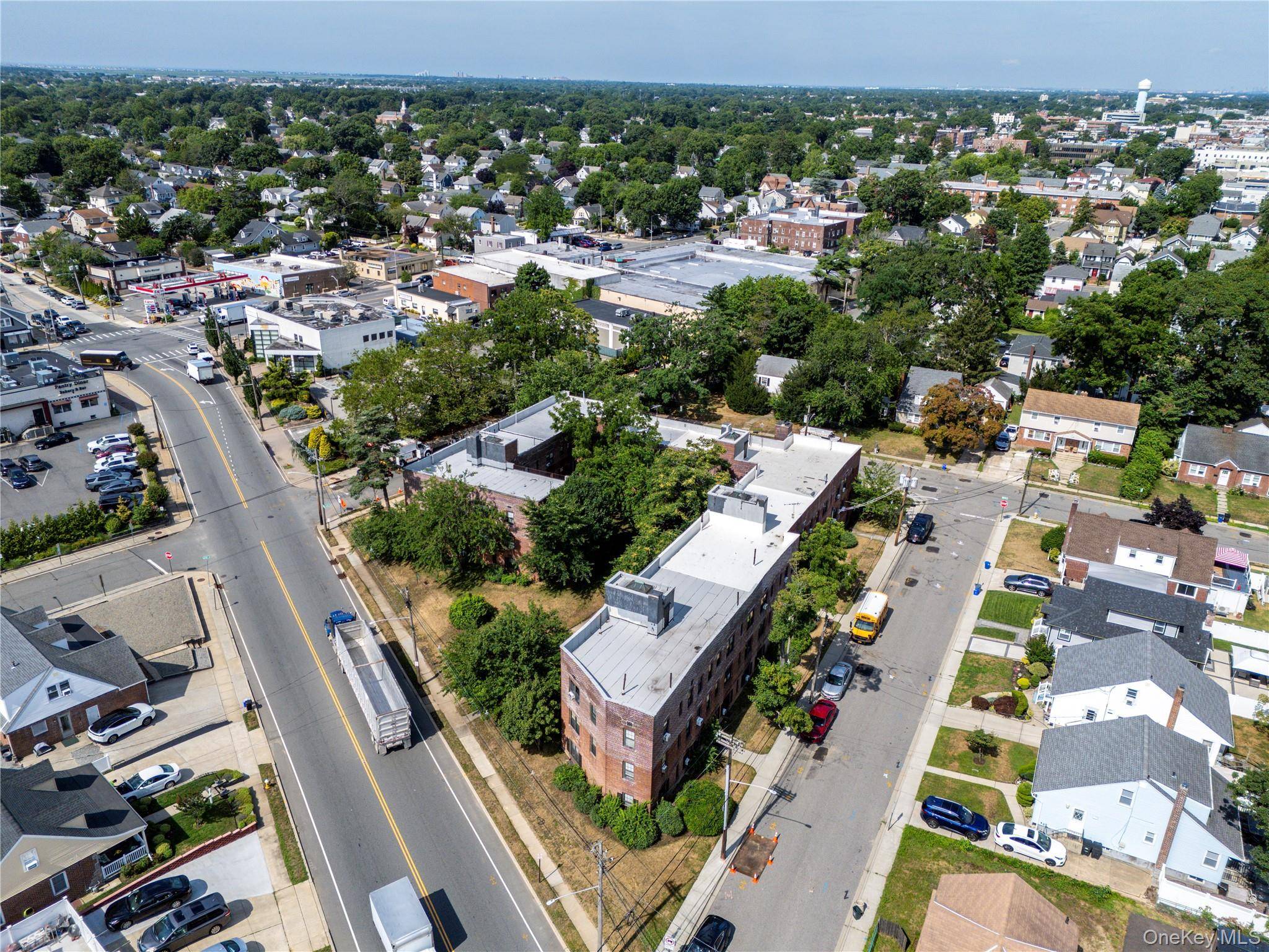 32-40 N Long Beach RD, Rockville Centre, NY 11570