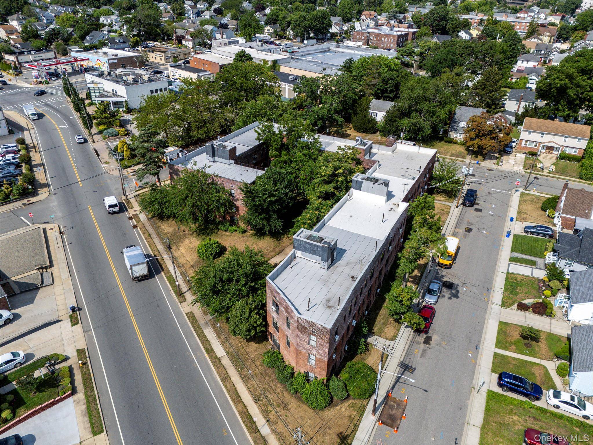 32-40 N Long Beach RD, Rockville Centre, NY 11570