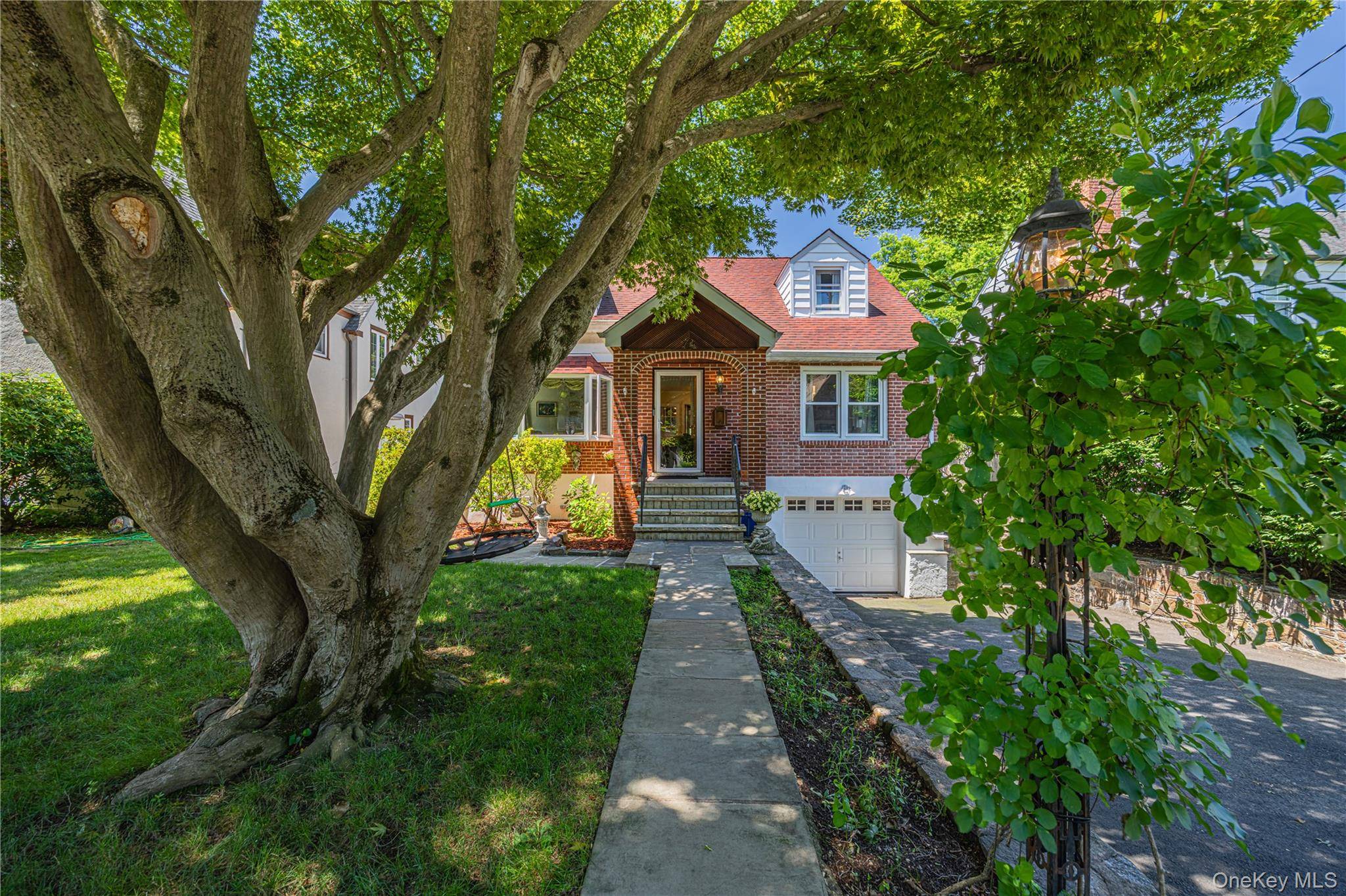 74 Tamarack RD, Rye Brook, NY 10573