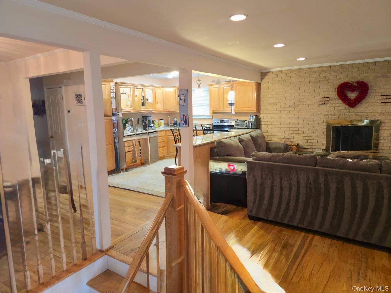 131 Ethel ST, Valley Stream, NY 11580