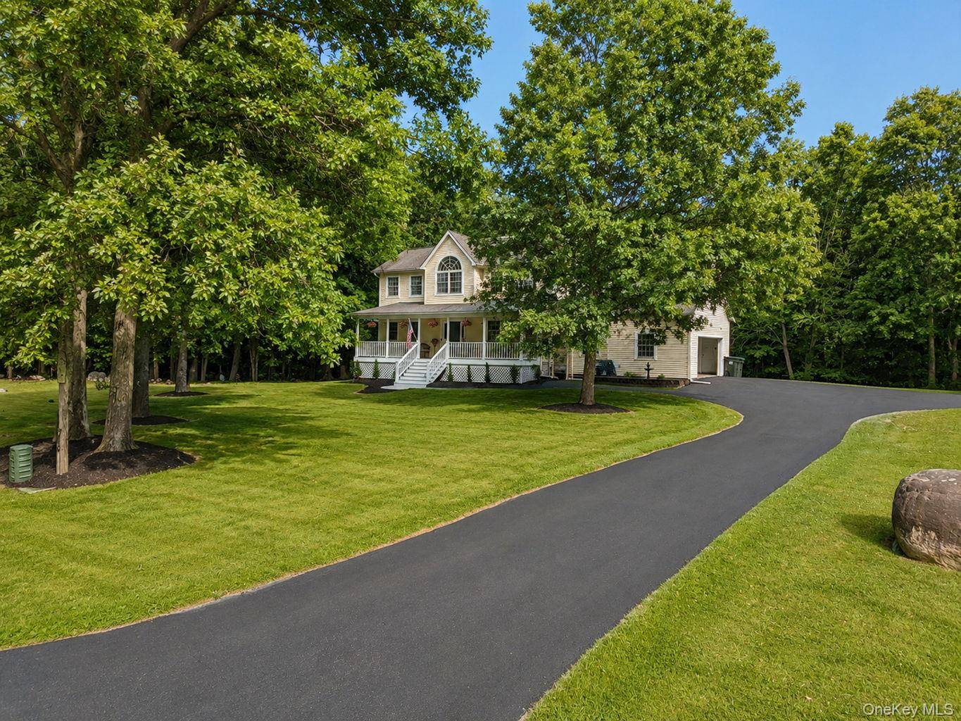 55 Fairway DR, Johnson, NY 10933