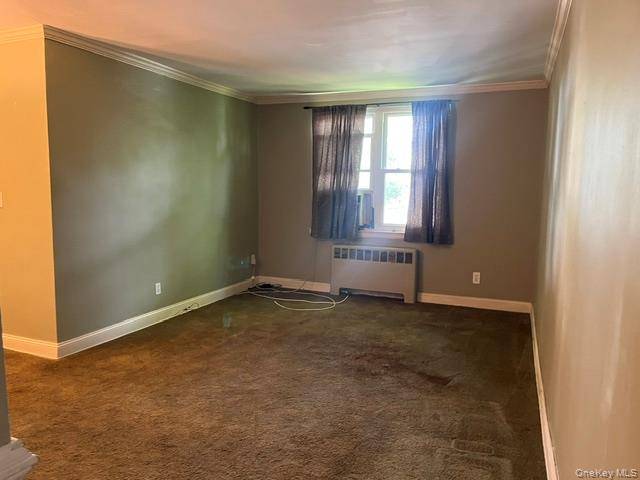 275 Maple Ave #B5, Rockville Centre, NY 11570