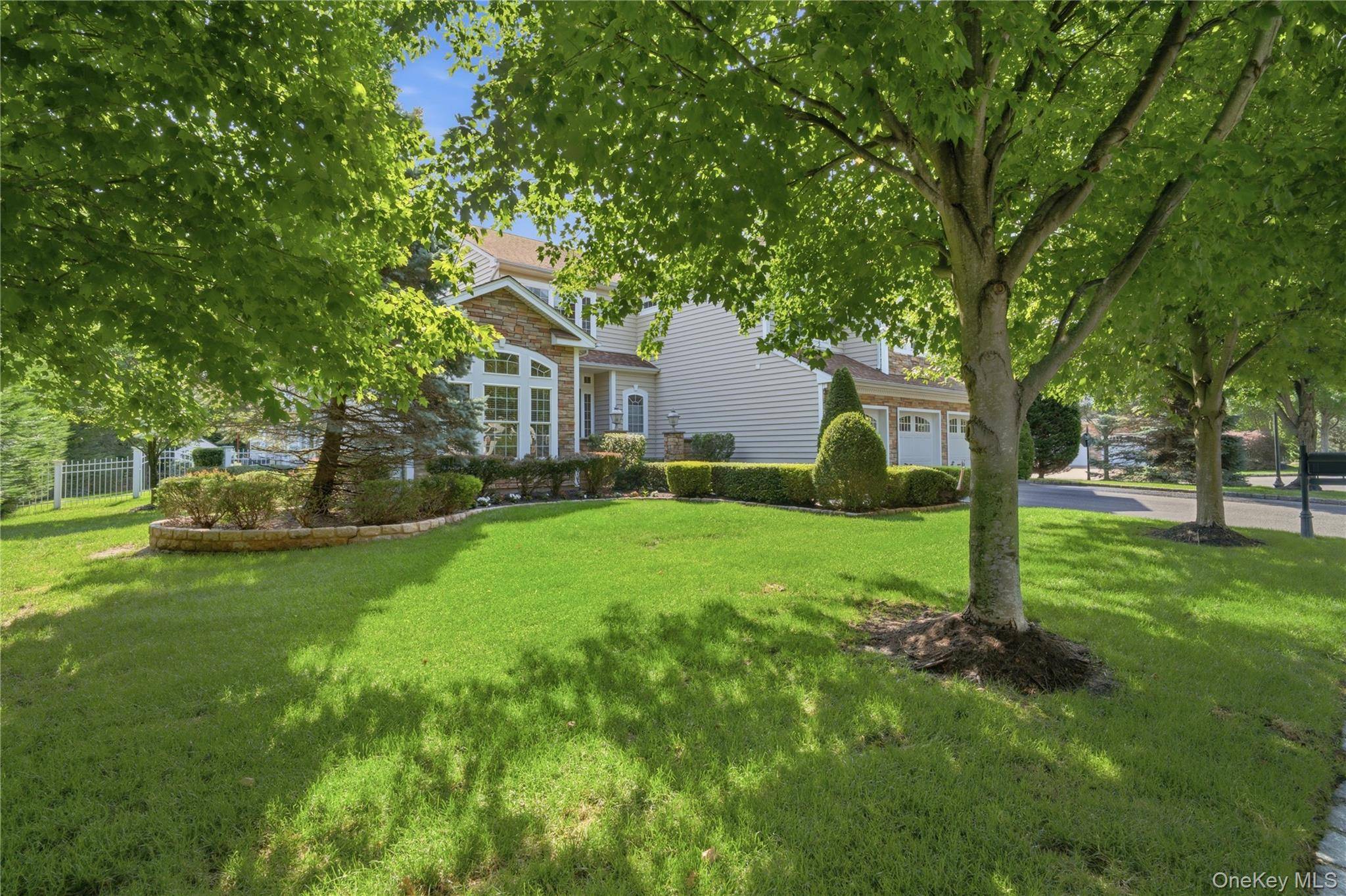 35 Monterrey DR, Saint James, NY 11780,Video Tour