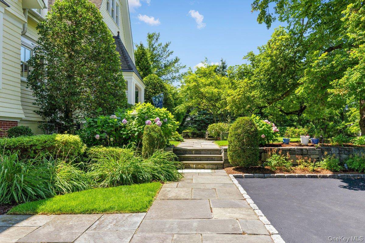 731 Forest AVE, Rye, NY 10580