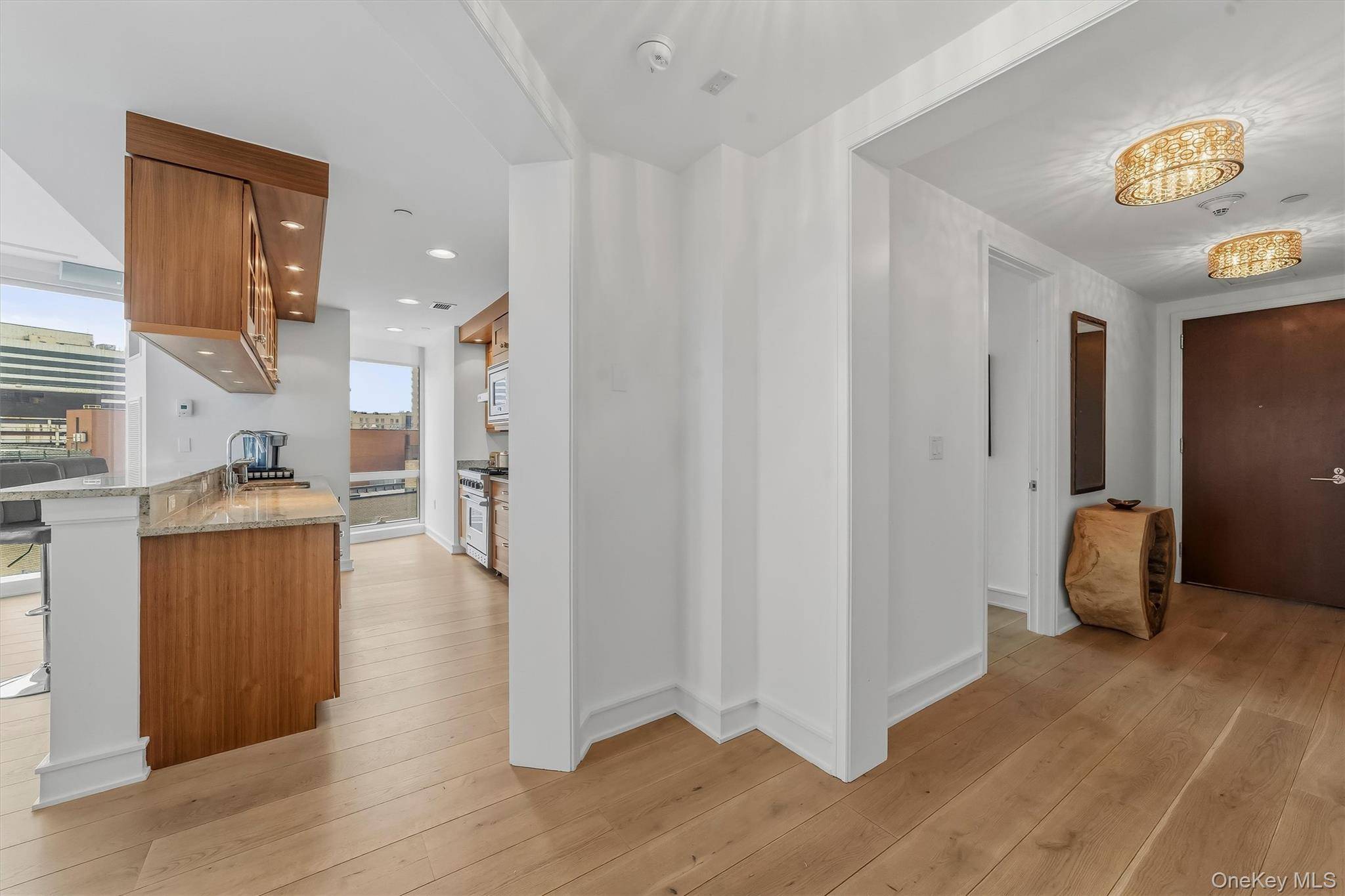 5 Renaissance SQ #9A, White Plains, NY 10601