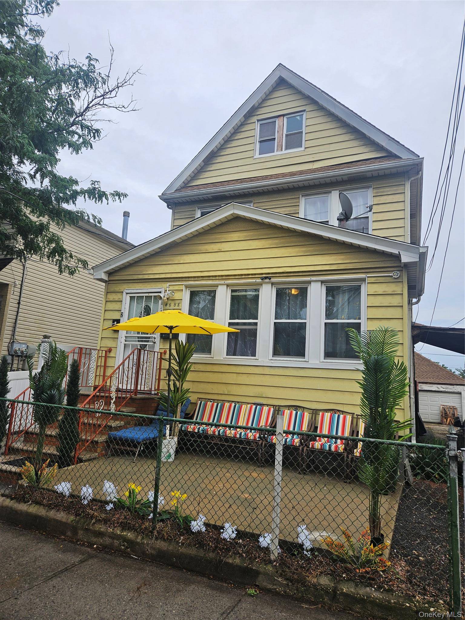 145-08 Arlington TER, Jamaica, NY 11435