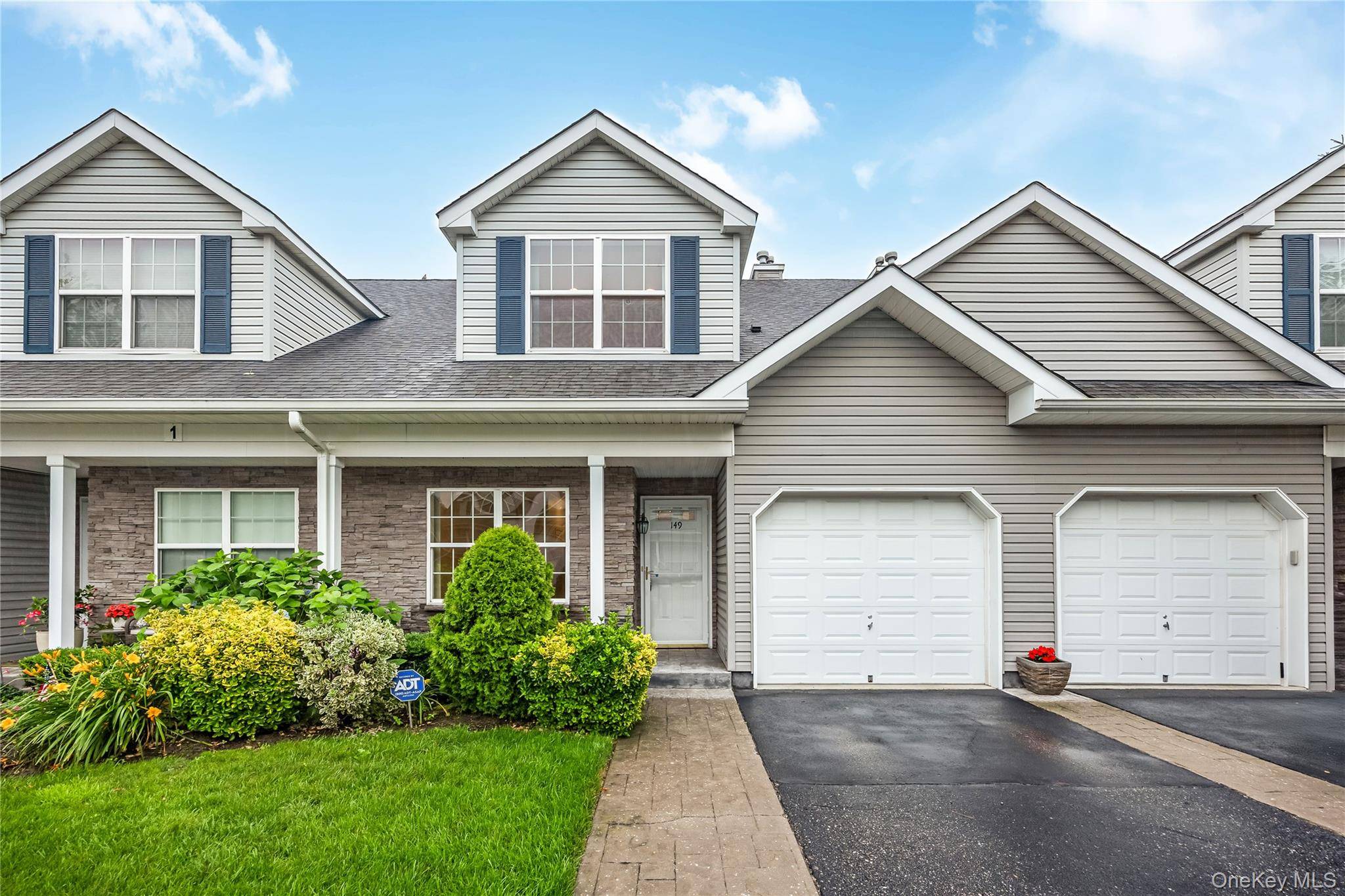 149 Maya CIR, Central Islip, NY 11722