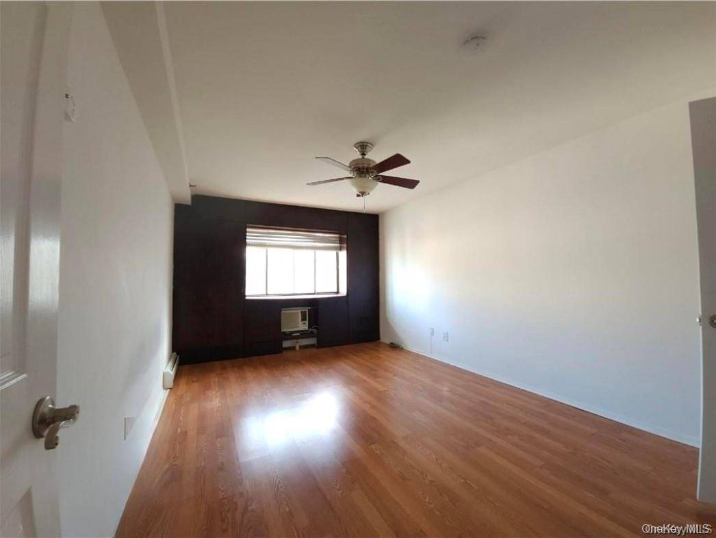 15 Greenridge AVE #8, White Plains, NY 10605
