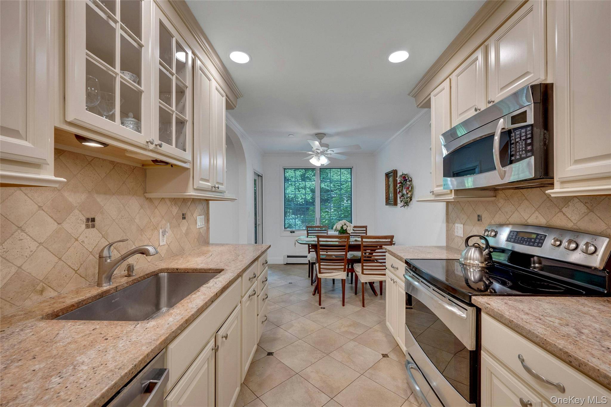 16 Manville LN #2, Pleasantville, NY 10570