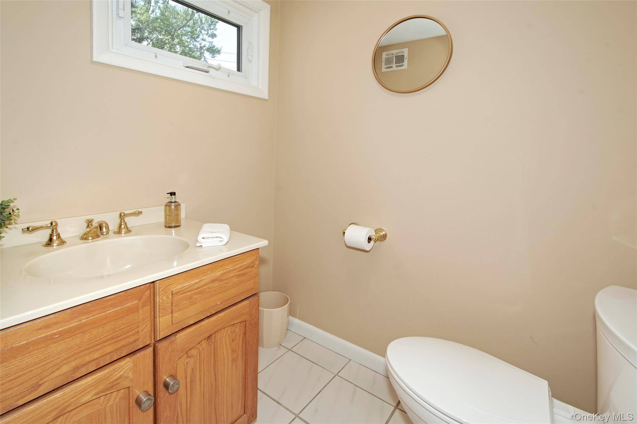 3 Bonwit RD, Rye Brook, NY 10573