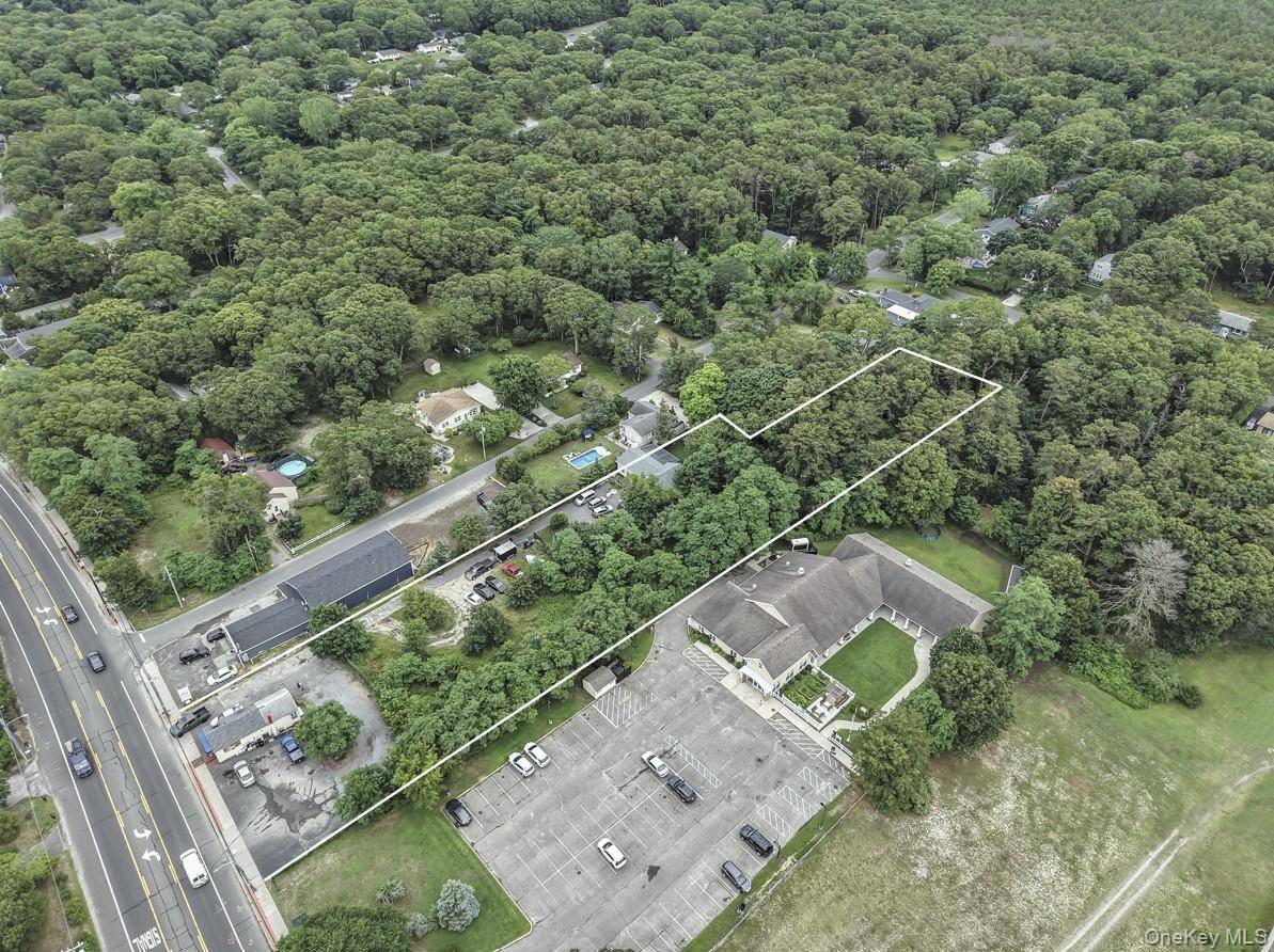 669 Flanders RD, Flanders, NY 11901