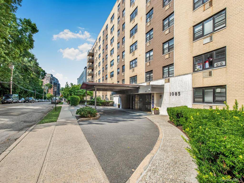 1085 Warburton AVE #114, Yonkers, NY 10701