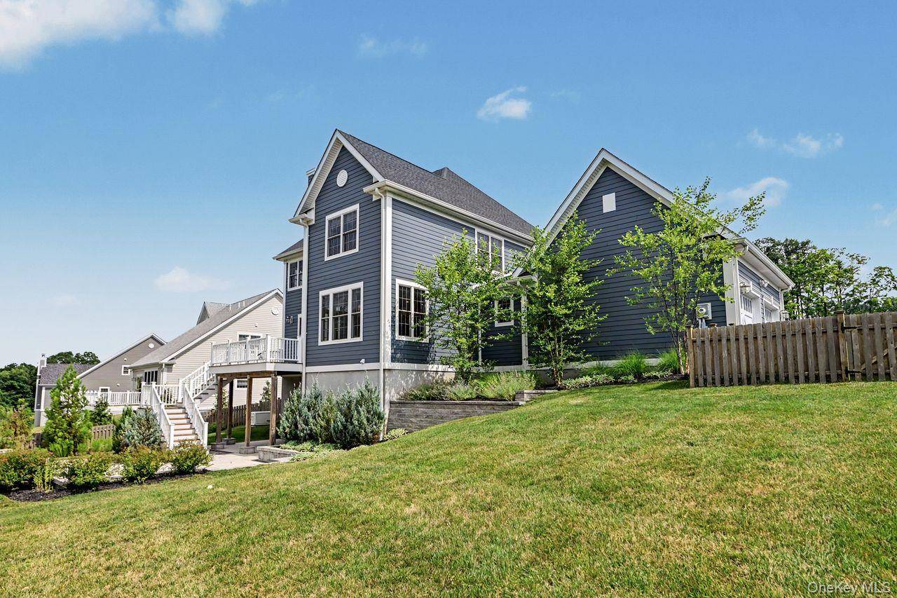 17 Stableview LN, Brewster, NY 10509