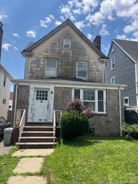 9226 217th ST, Queens Village, NY 11428