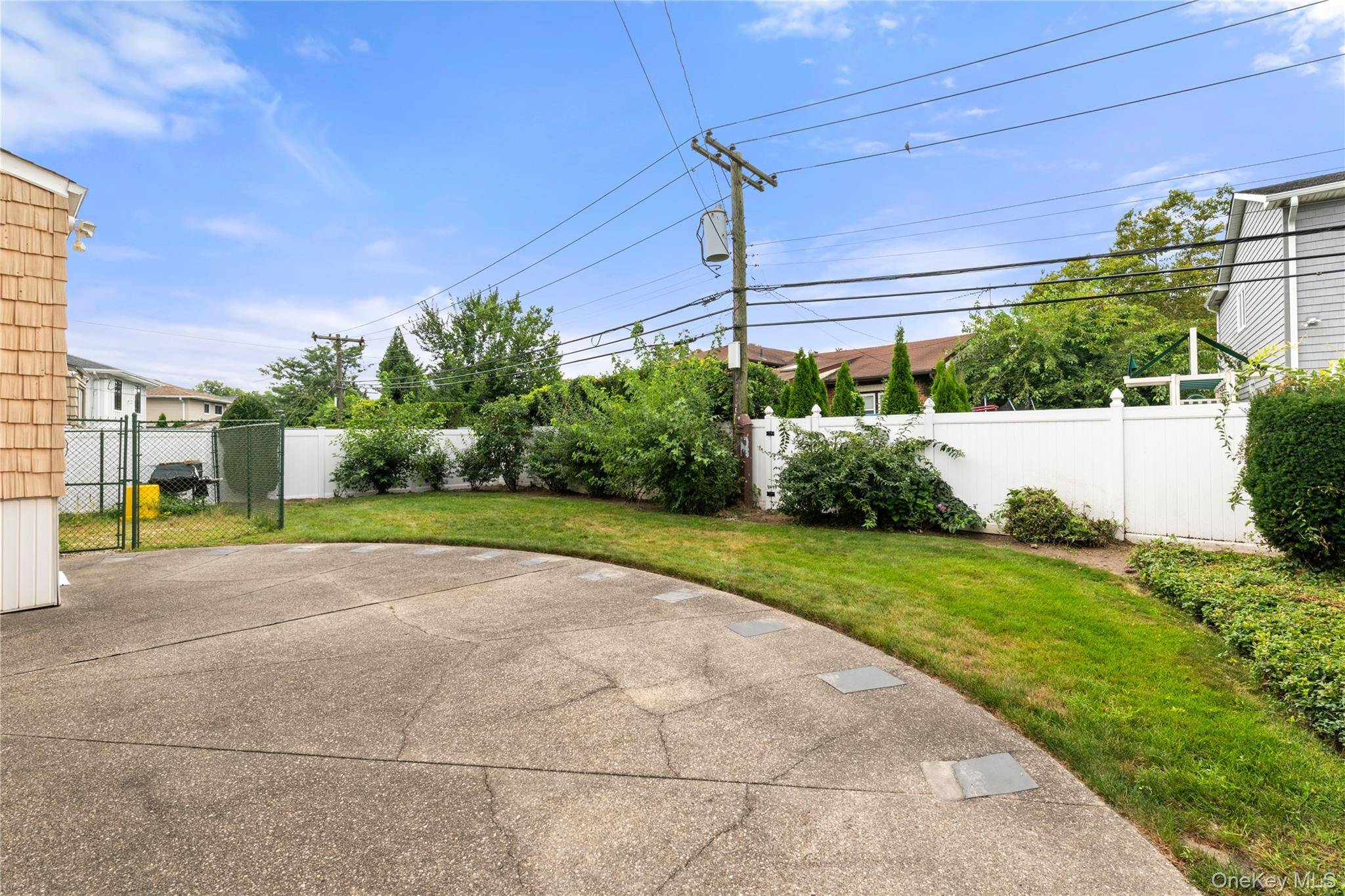 797 Caldwell AVE, North Woodmere, NY 11581
