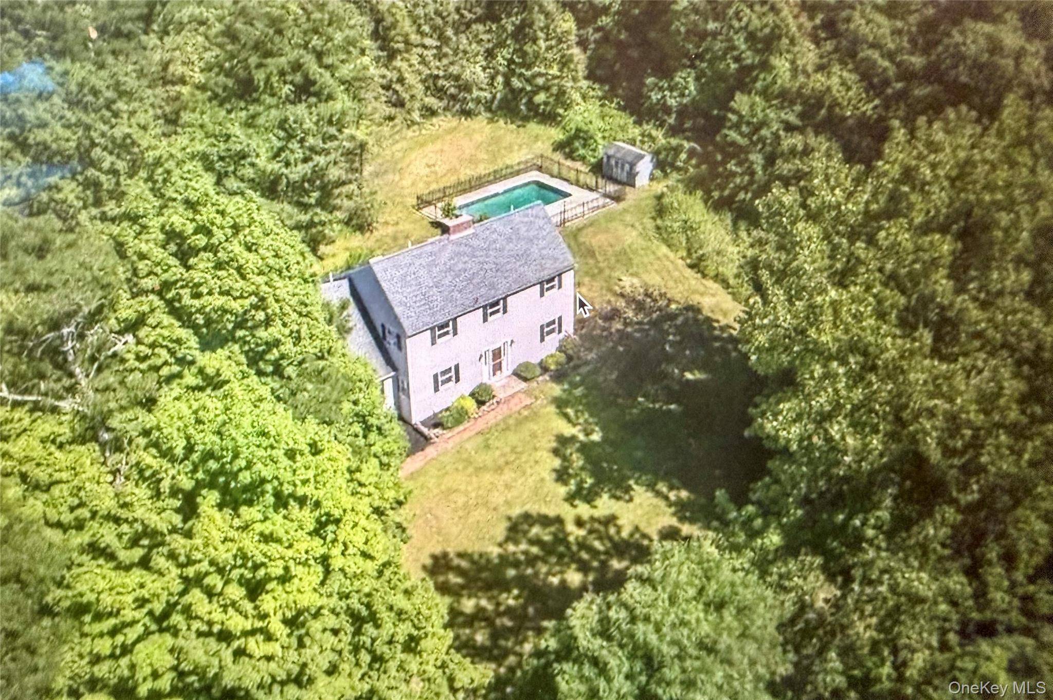 4 Cove RD, Rhinebeck, NY 12572