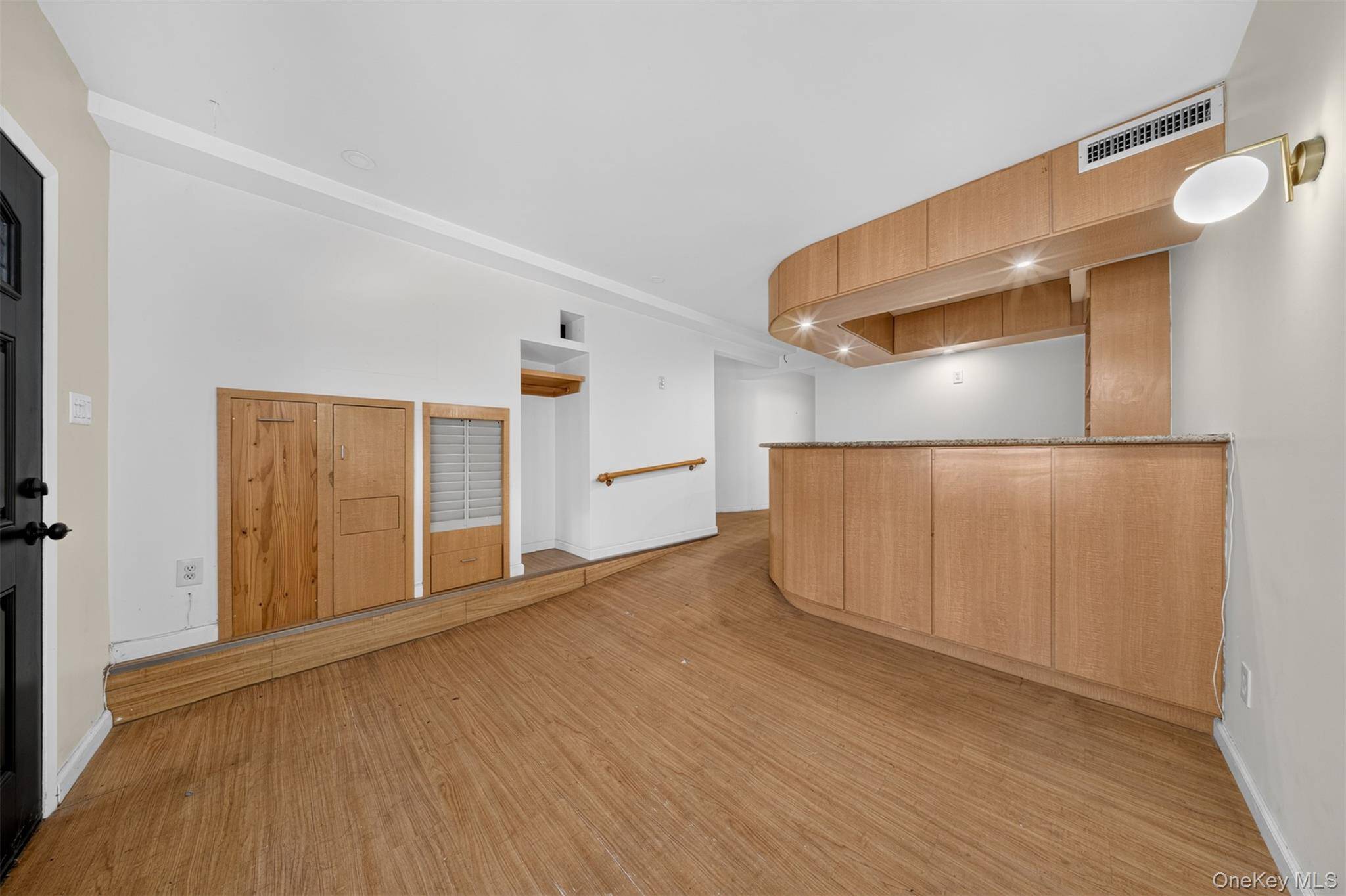 143-27 Roosevelt AVE, Flushing, NY 11354