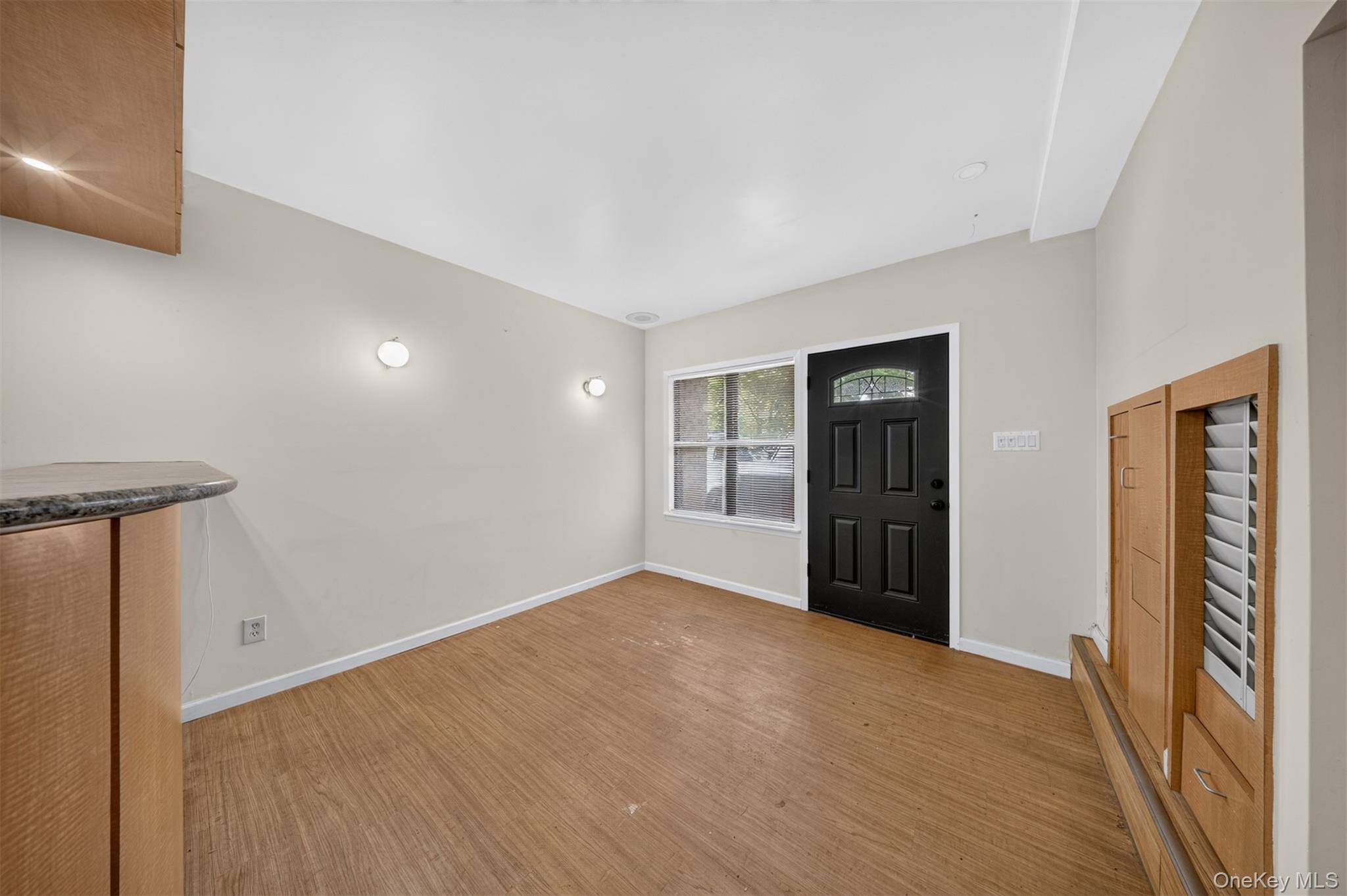 143-27 Roosevelt AVE, Flushing, NY 11354
