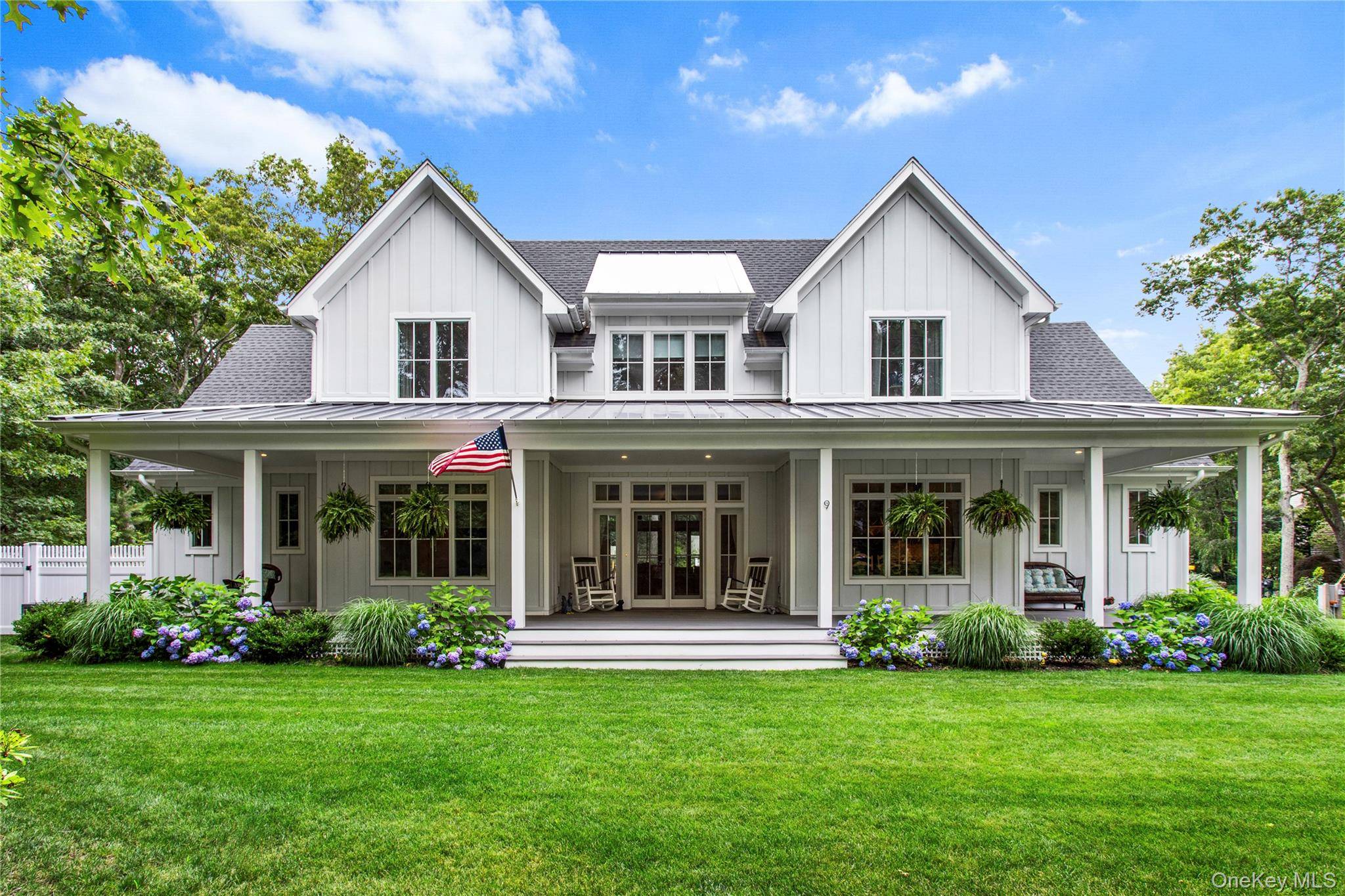 9 Deerland DR, East Quogue, NY 11942