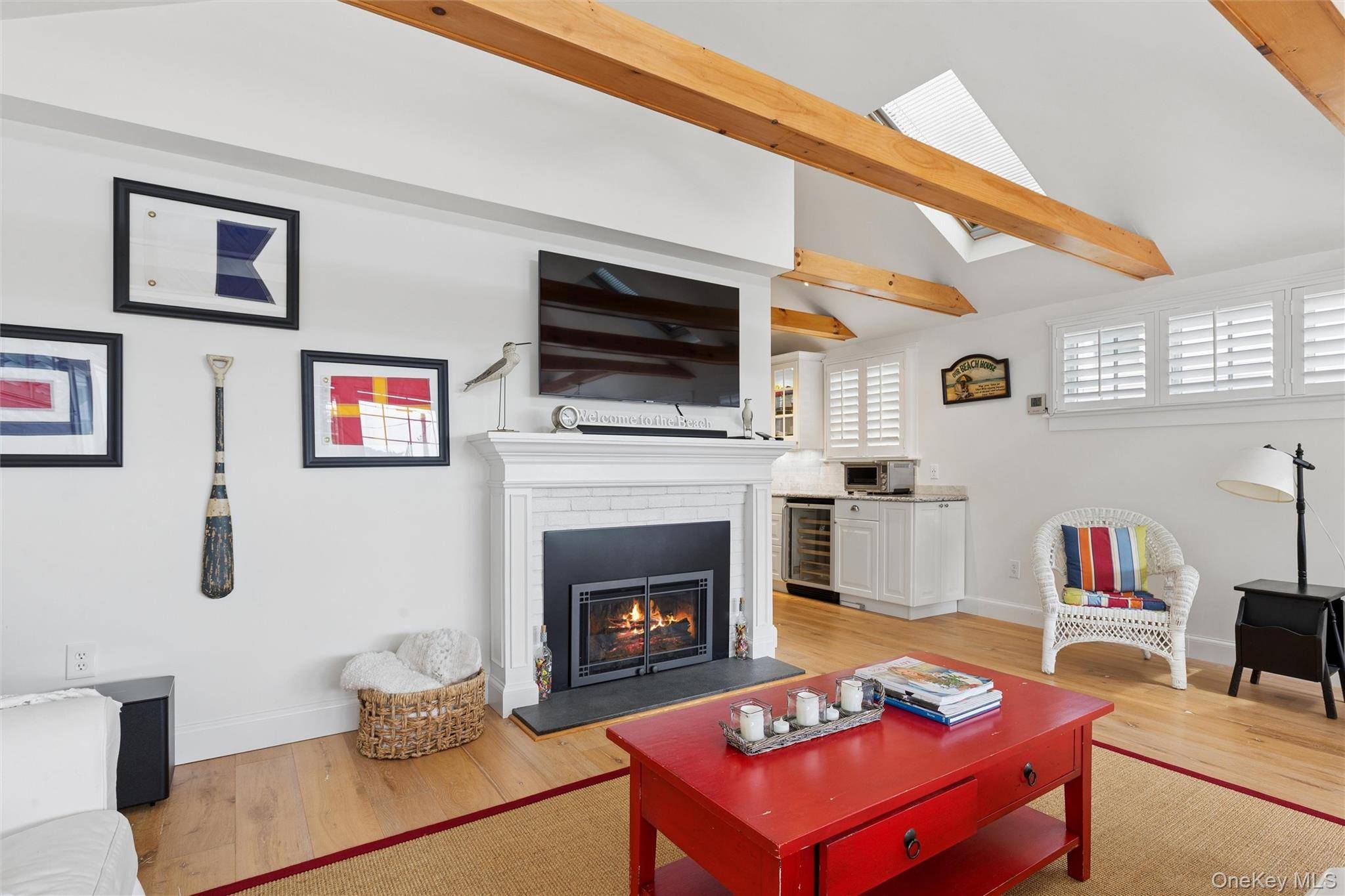 33 Bay AVE, Sag Harbor, NY 11963