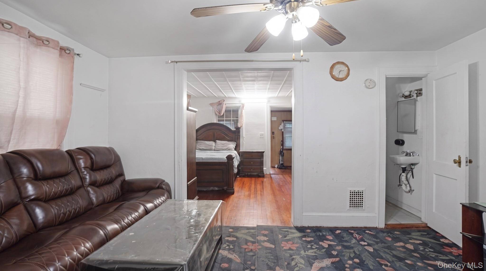 90-27 218 PL, Queens Village, NY 11428