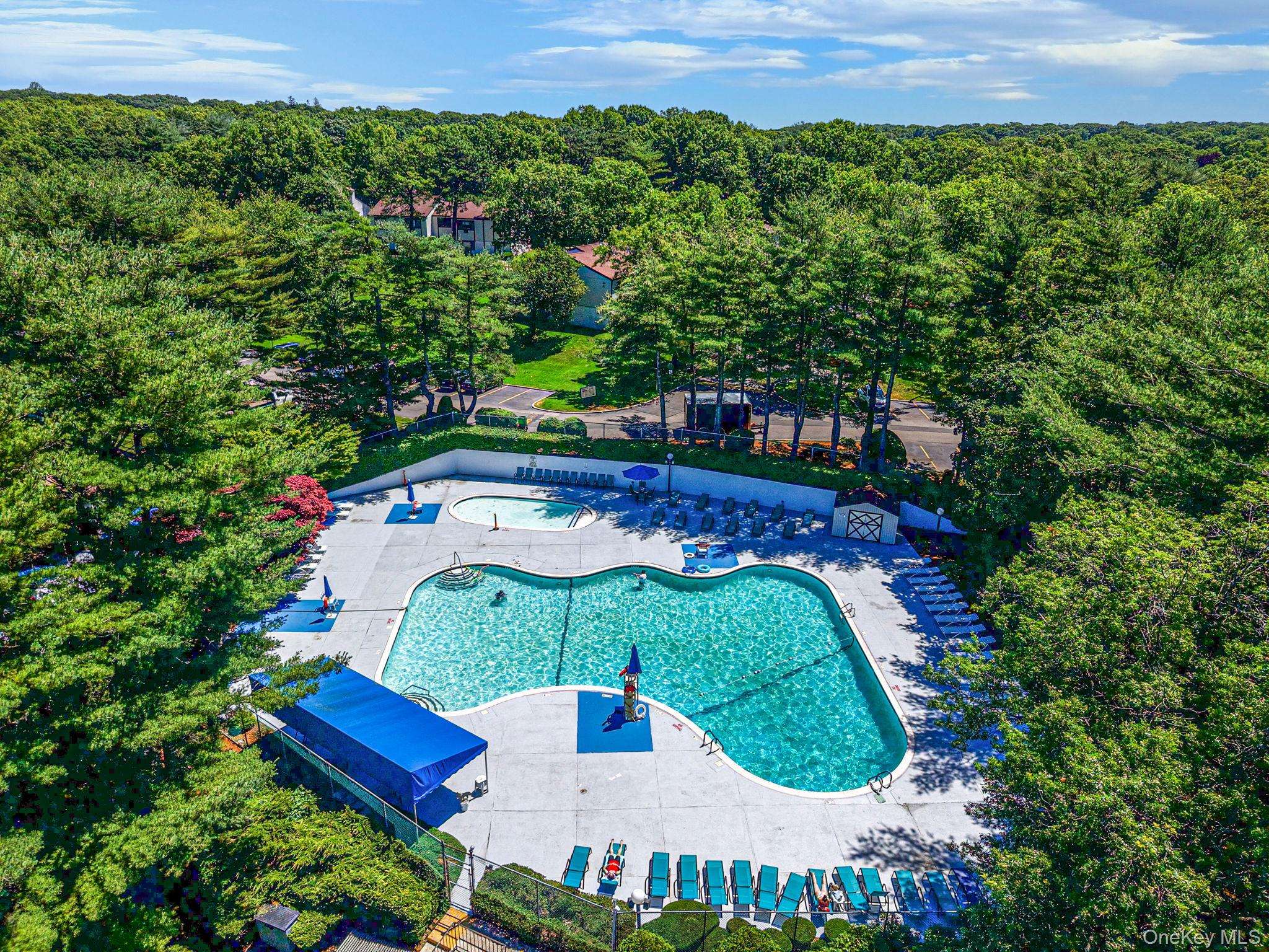 35 Richmond BLVD #4B, Ronkonkoma, NY 11779