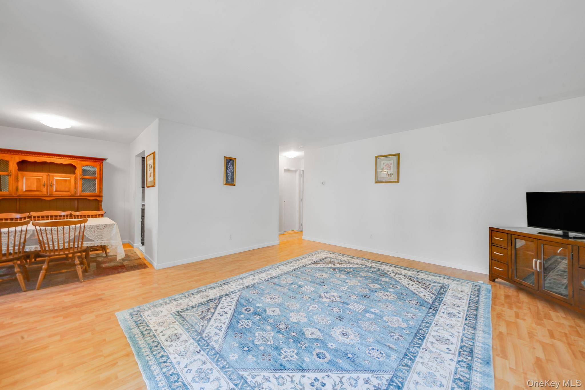 35 Richmond BLVD #4B, Ronkonkoma, NY 11779
