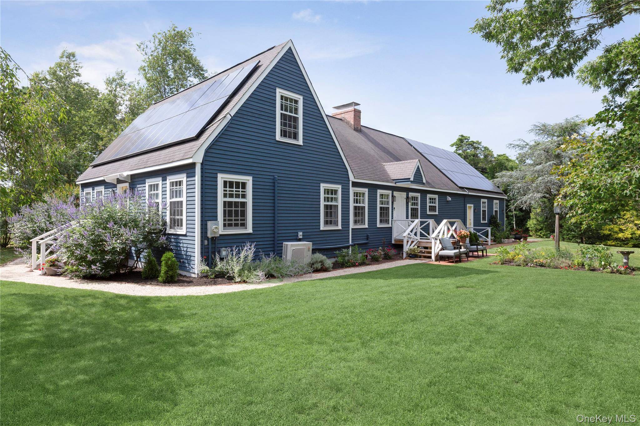 9 Aberdeen LN, Southampton, NY 11968