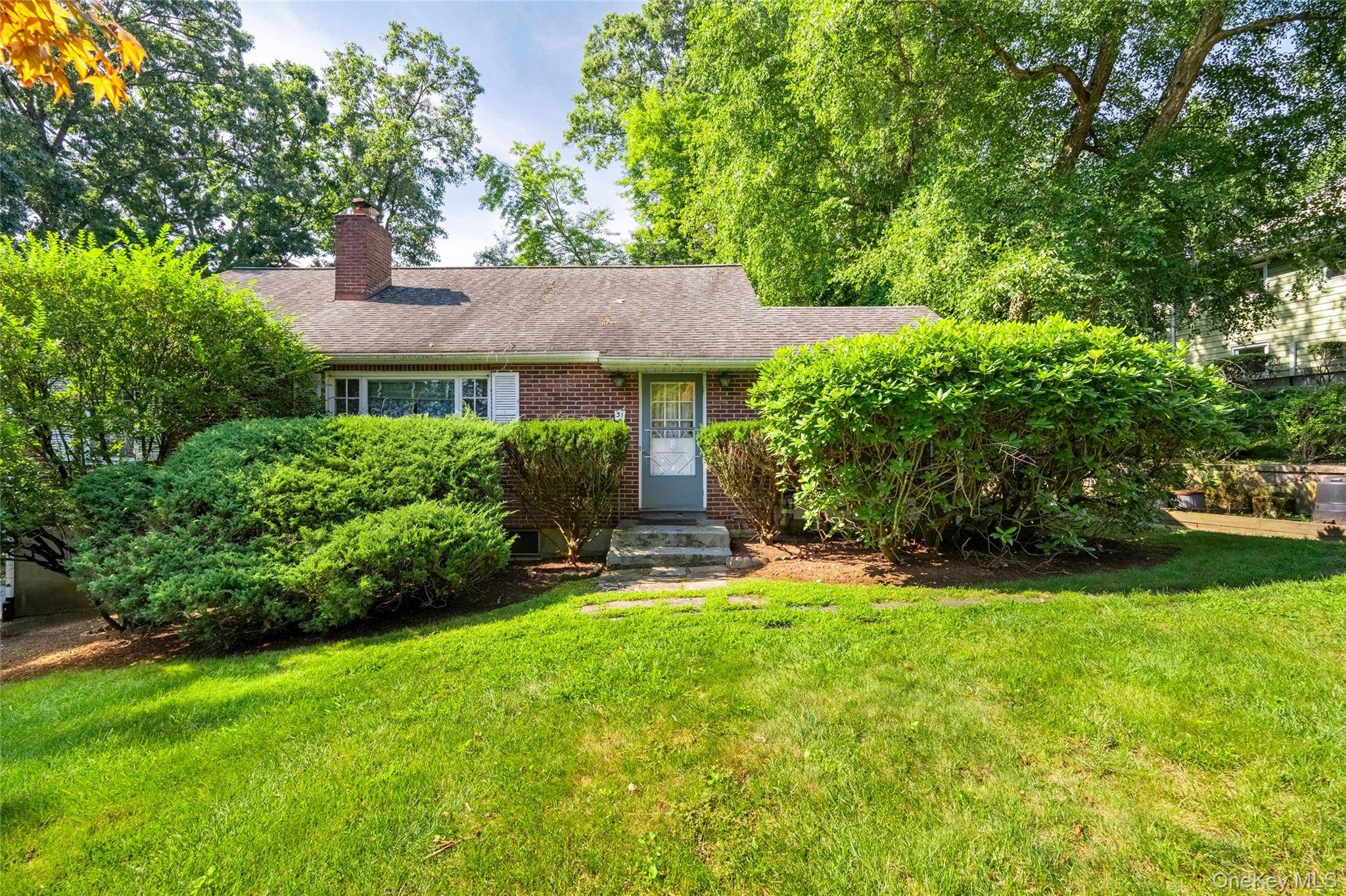 31 Briarwood DR, New City, NY 10956