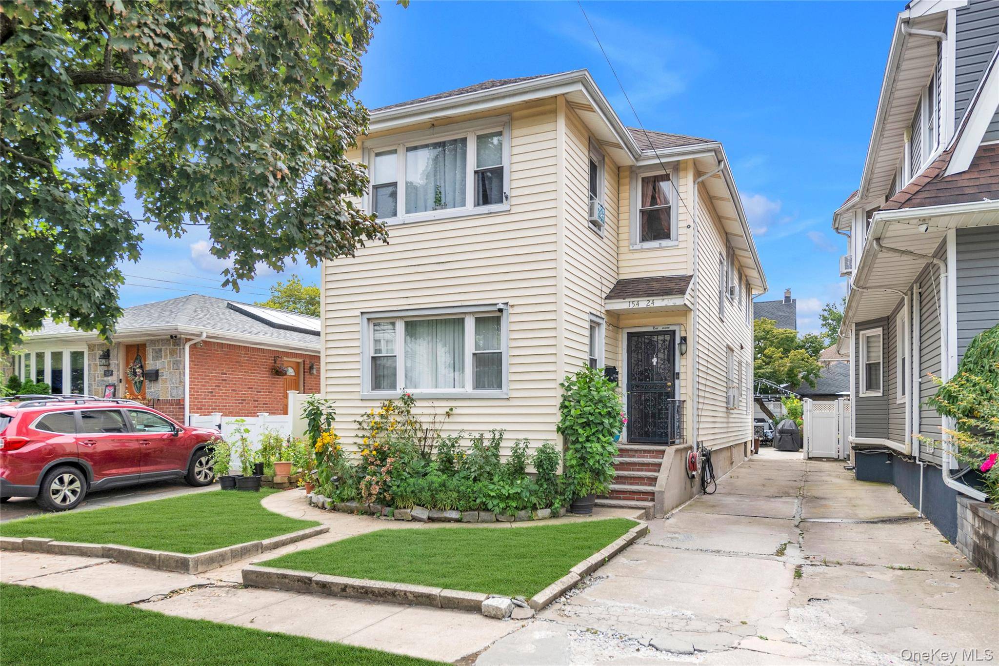 15424 12th RD, Whitestone, NY 11357