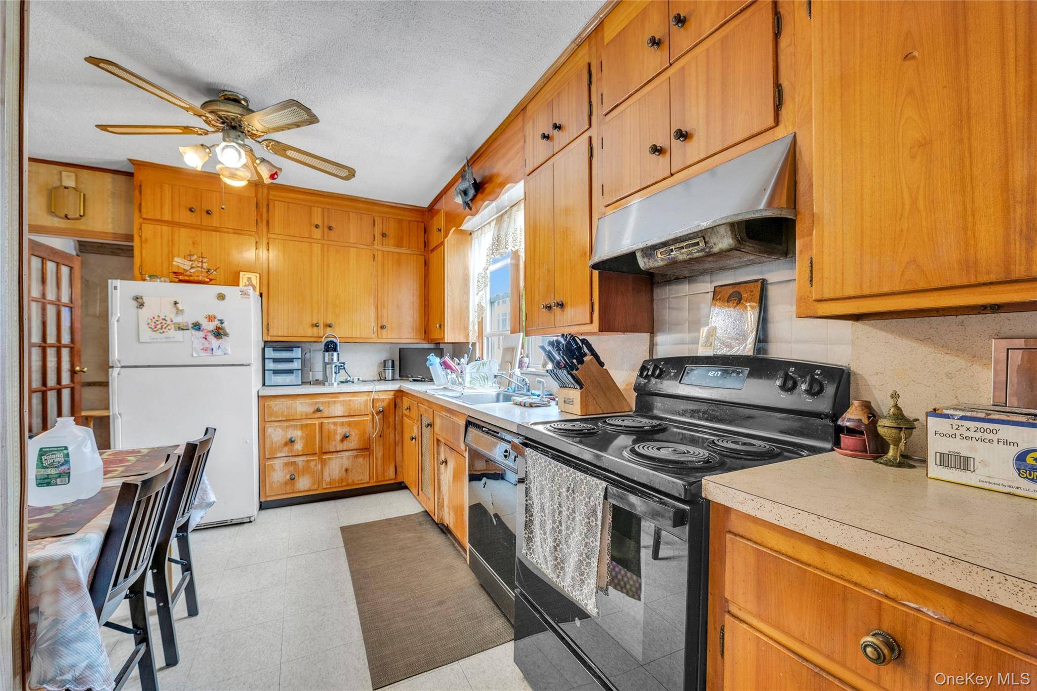 15424 12th RD, Whitestone, NY 11357