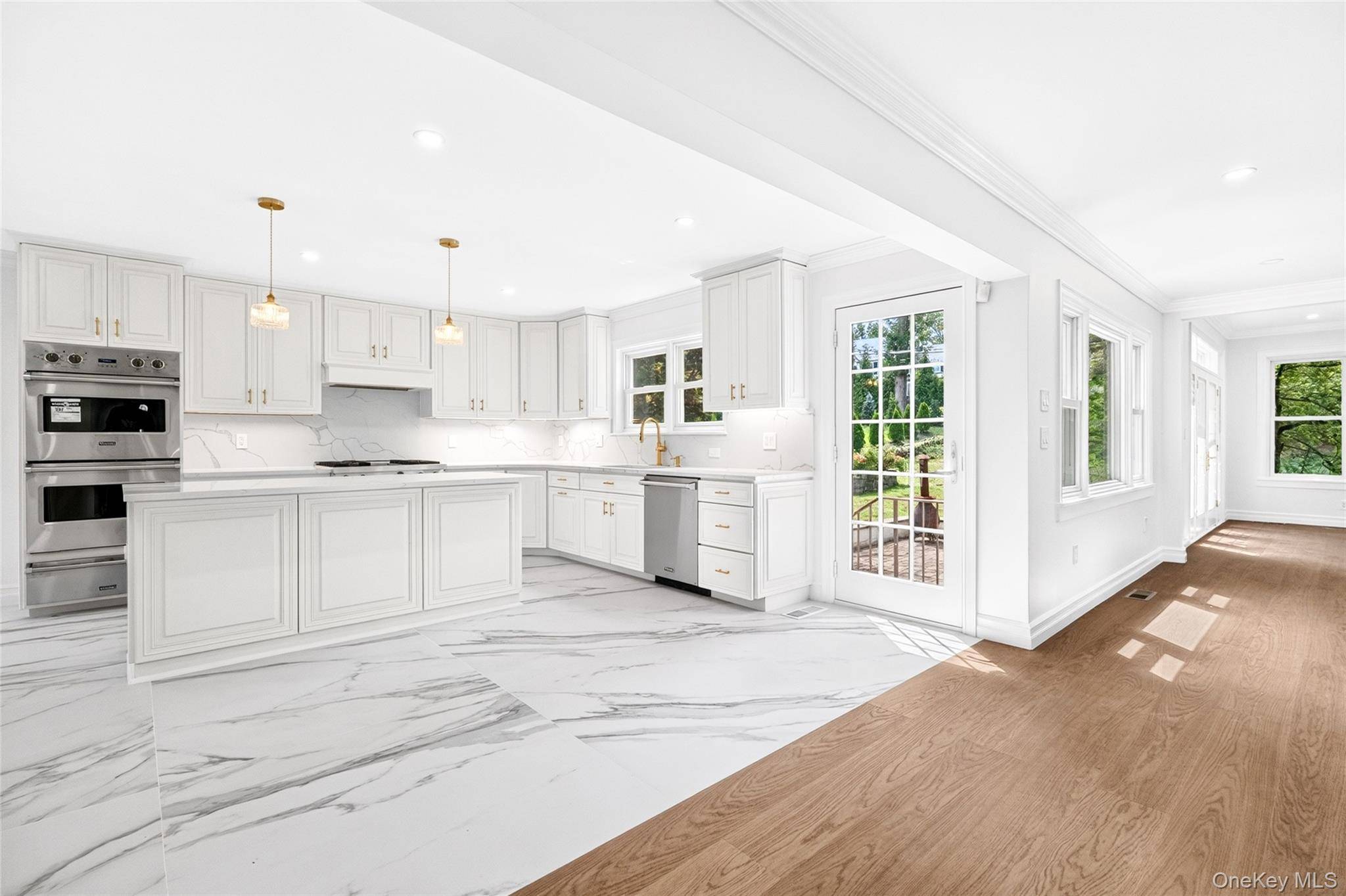 22 Northway, Bronxville, NY 10708