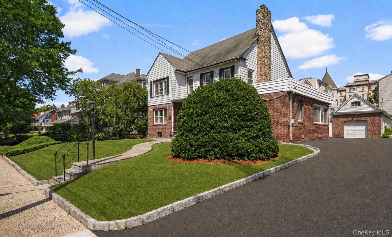 11 Winfield AVE, Mount Vernon, NY 10552