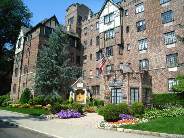 155 Garth RD #4D, Scarsdale, NY 10583