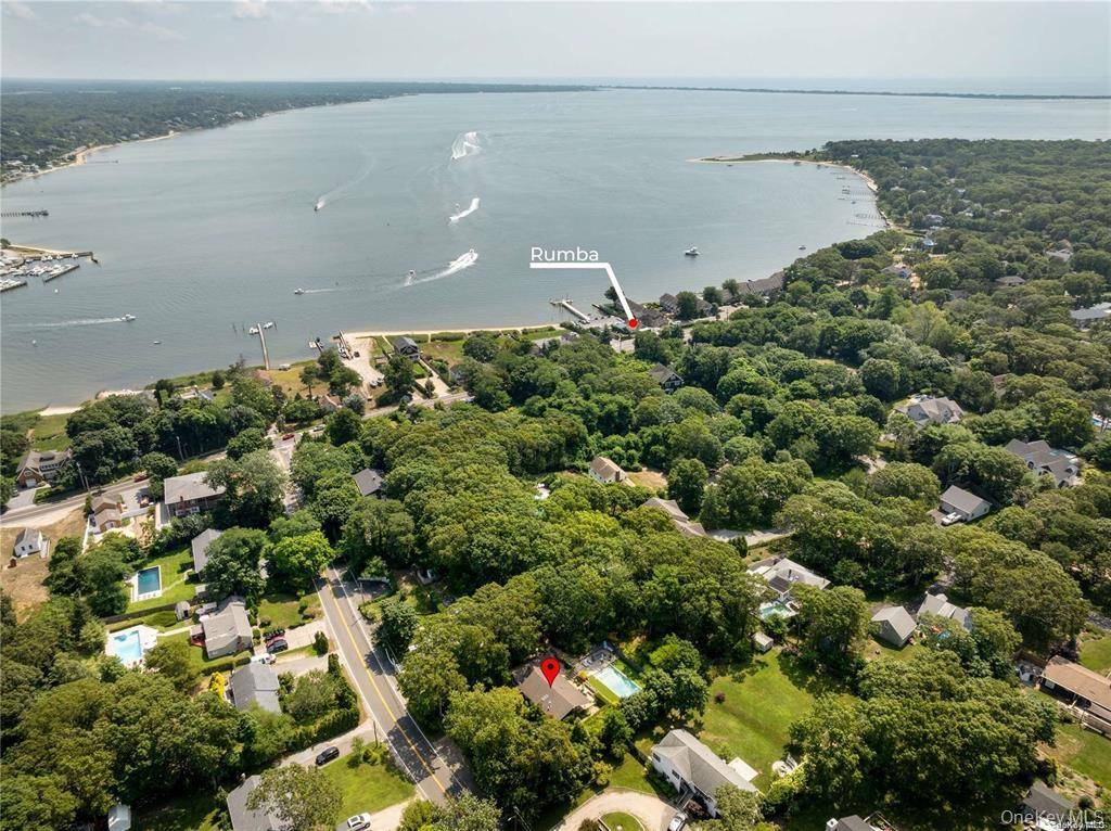102 Fanning AVE, Hampton Bays, NY 11946