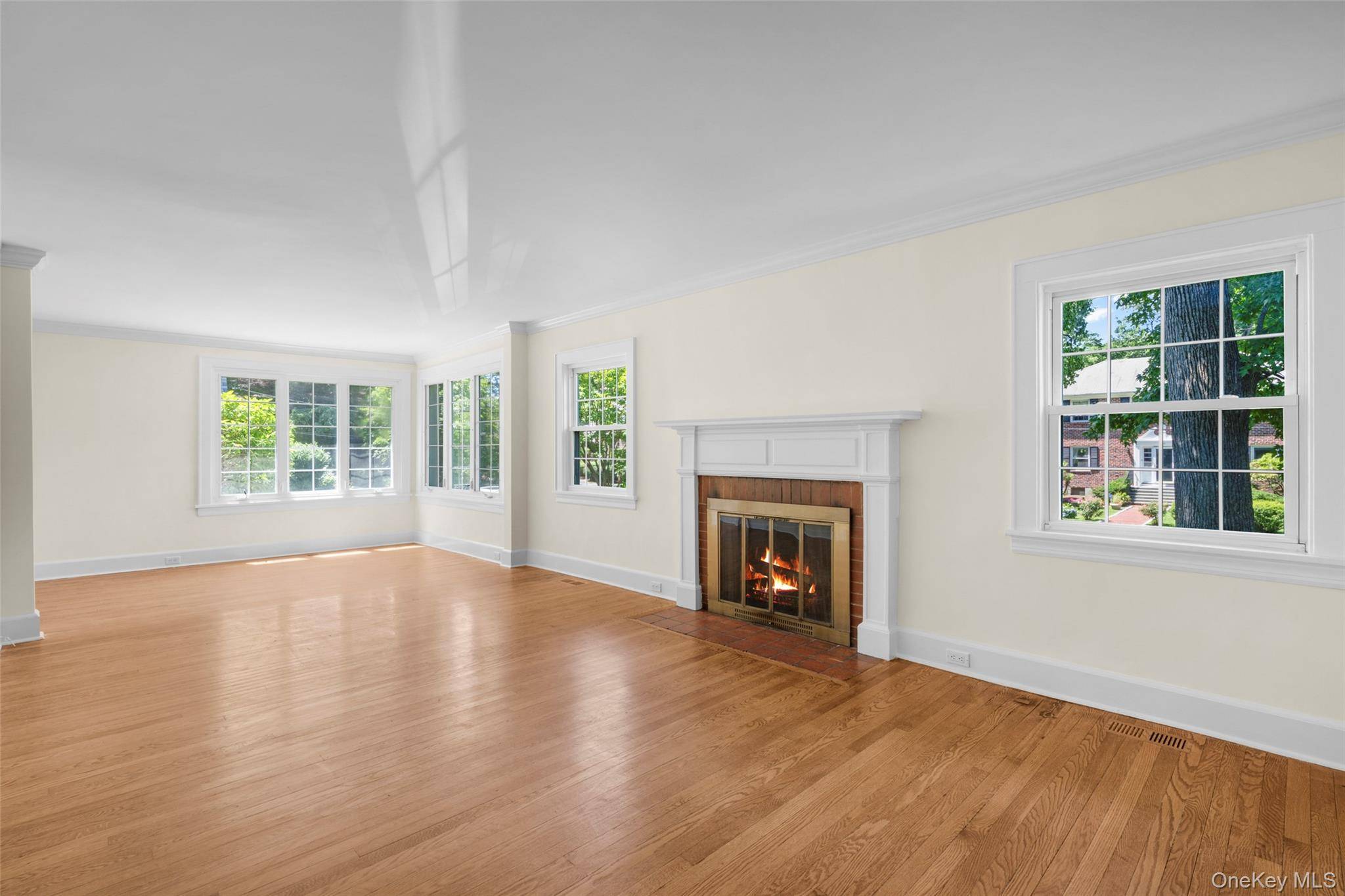 37 Highwood AVE, Larchmont, NY 10538