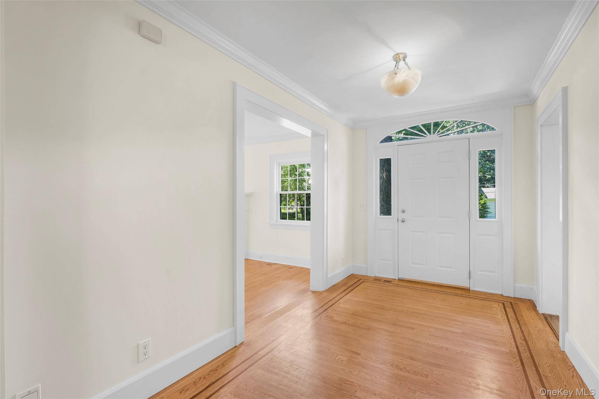 37 Highwood AVE, Larchmont, NY 10538